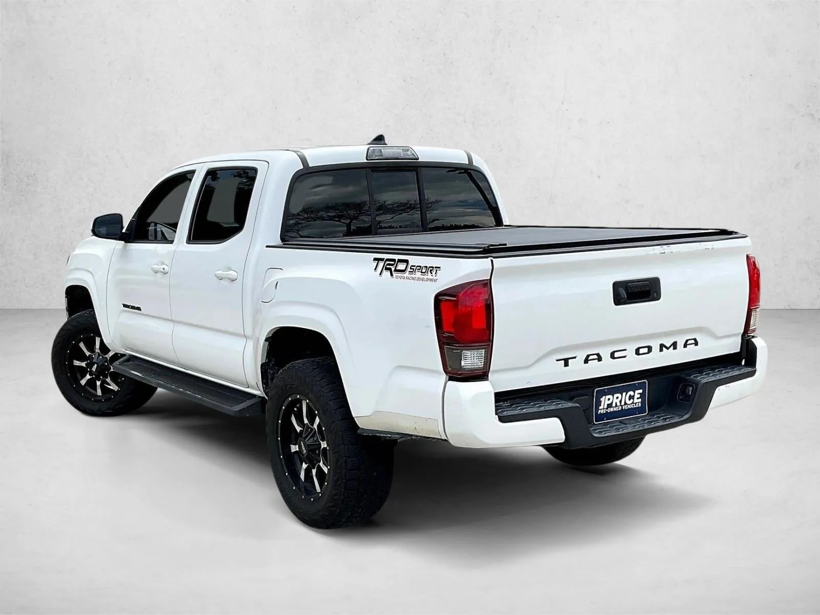 2018 Toyota Tacoma SR Double Cab 5' Bed I4 4x2 AT (GS) photo 12