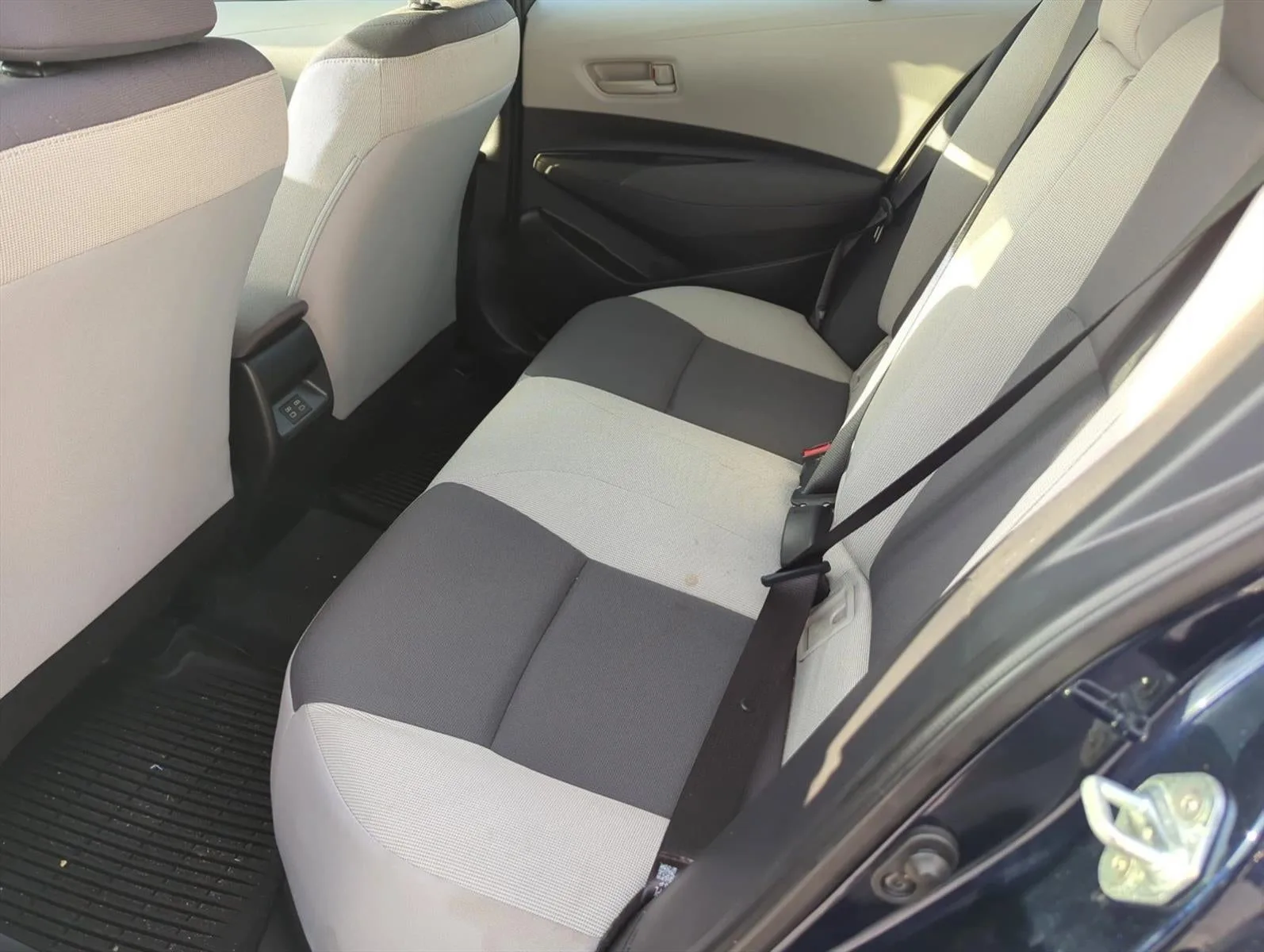 2024 Toyota Corolla LE CVT (Natl) photo 7