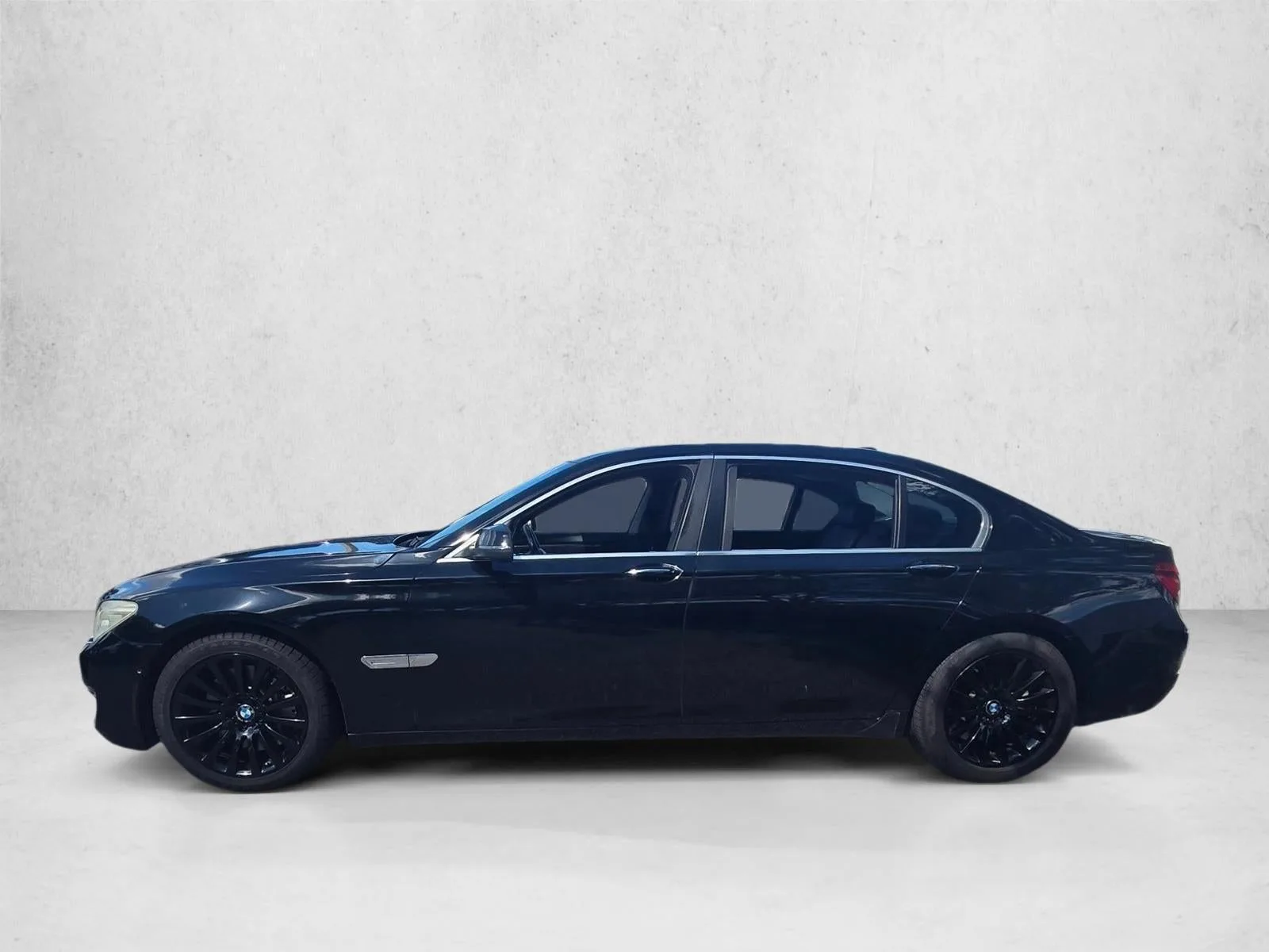 2013 BMW 750Li Sedan photo 8