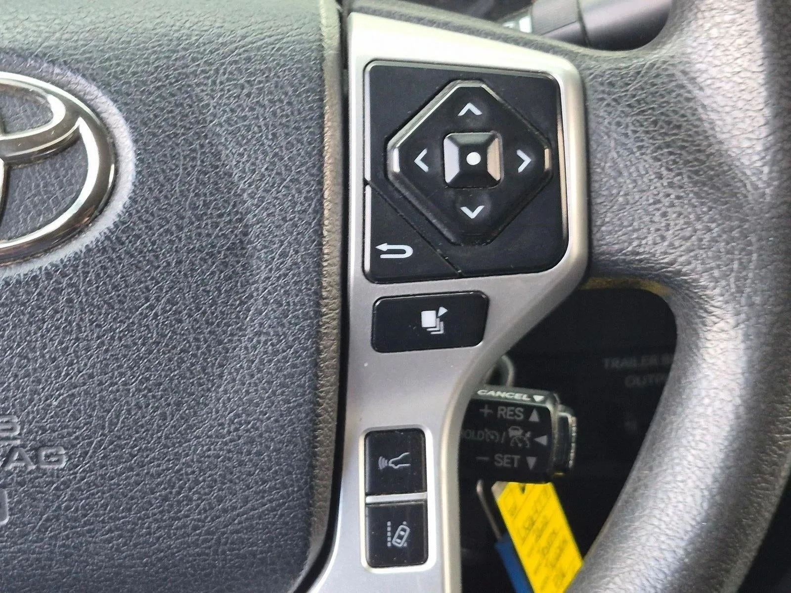 2020 Toyota Tundra SR5 photo 11
