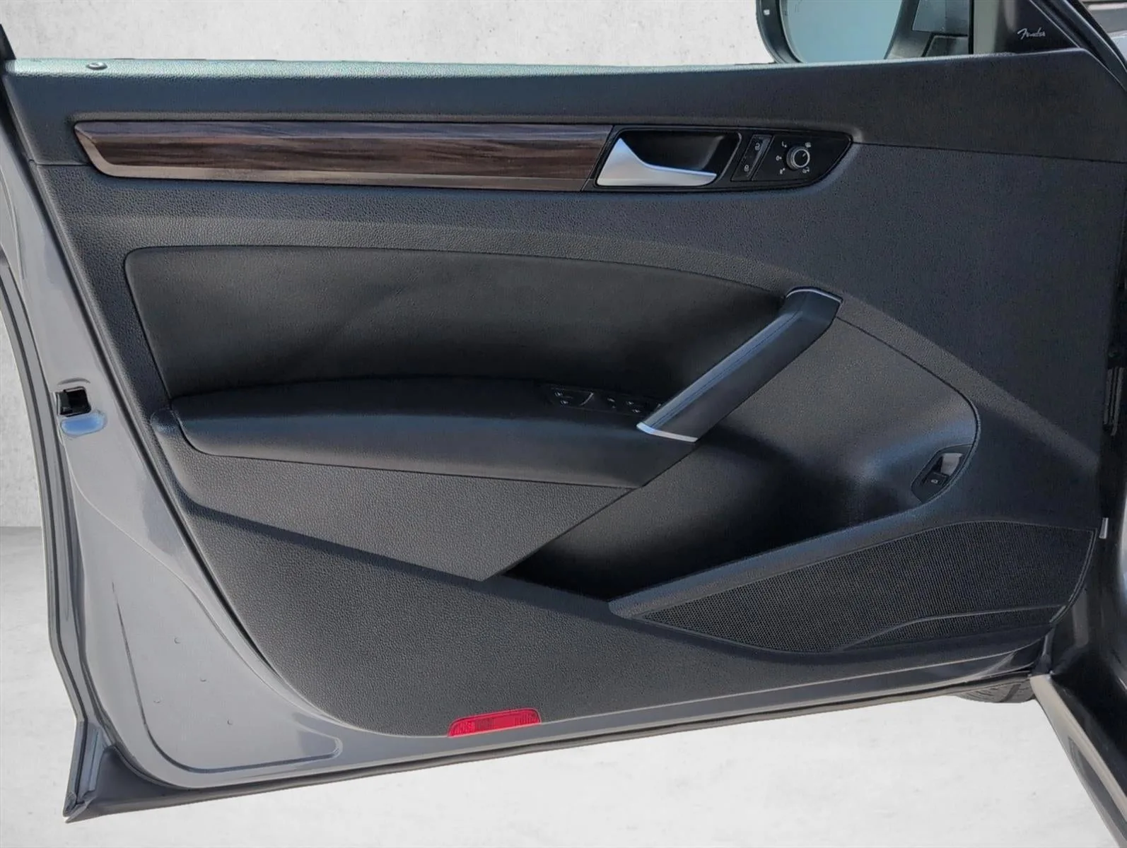 2020 Volkswagen Passat 2.0T SEL Auto photo 10