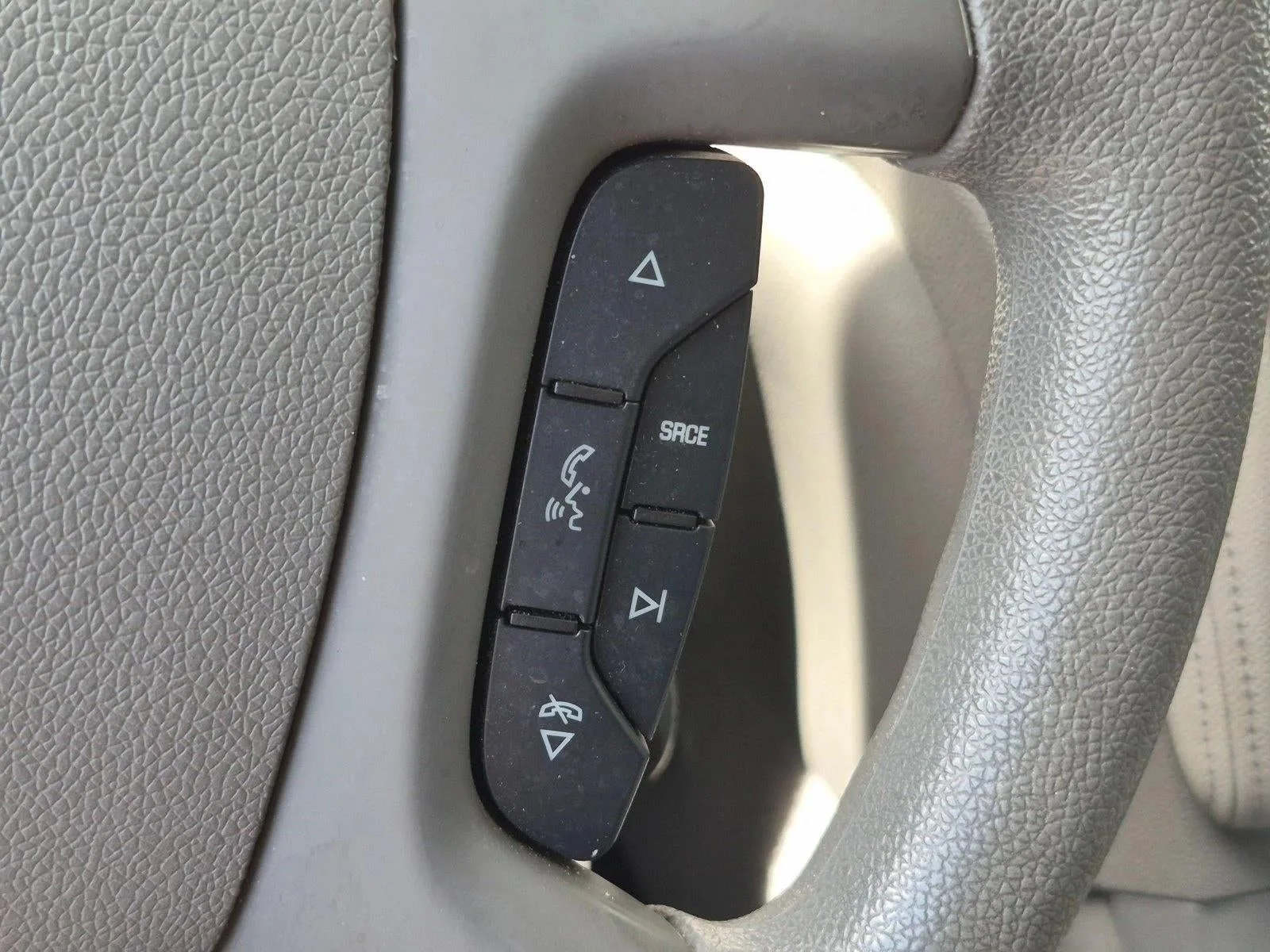 2017 Chevrolet Traverse LS photo 11