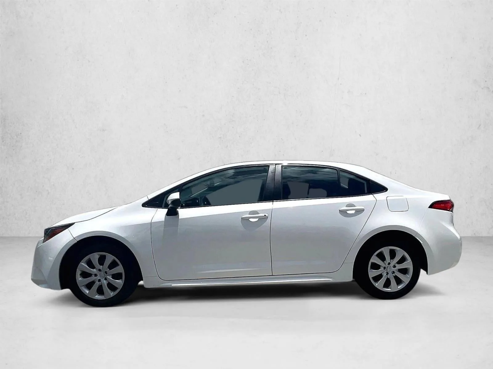2021 Toyota Corolla LE photo 6