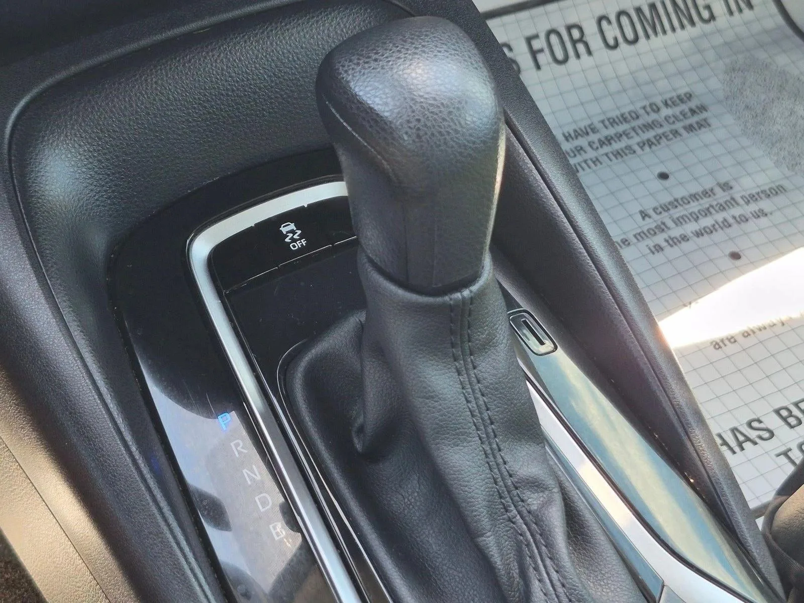2025 Toyota Corolla LE photo 12