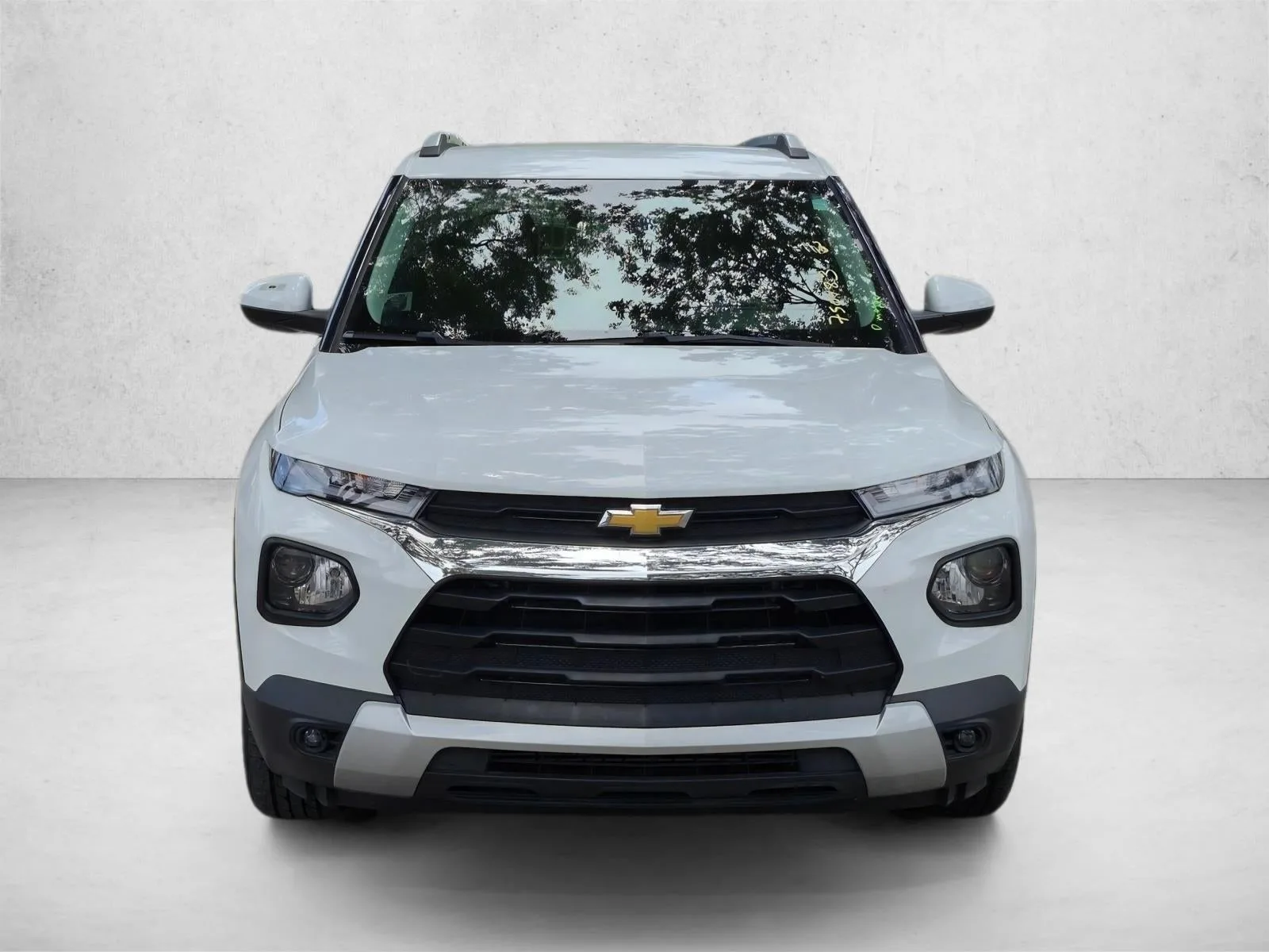 2023 Chevrolet Trailblazer LT photo 2