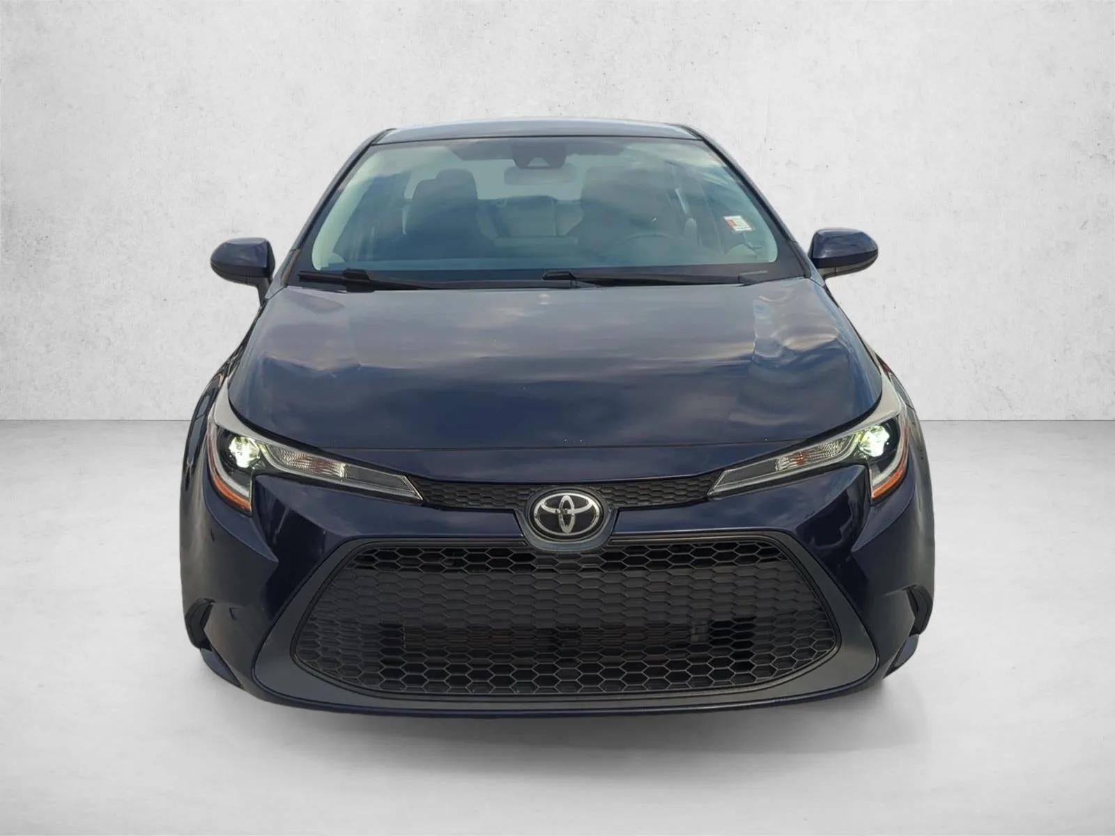 2022 Toyota Corolla LE CVT (Natl) photo 2