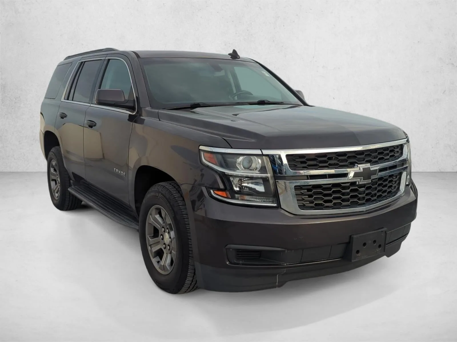 2018 Chevrolet Tahoe 2WD LS photo 3