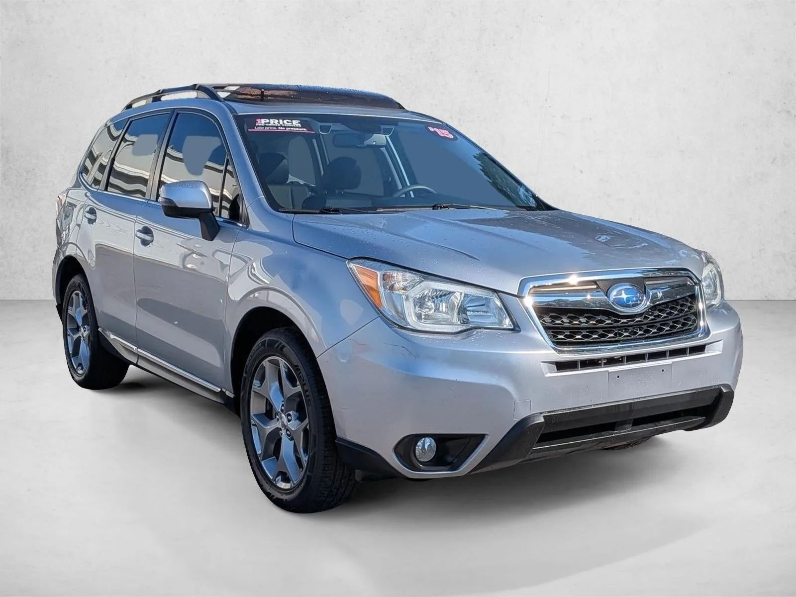 2015 Subaru Forester 2.5i Touring photo 3