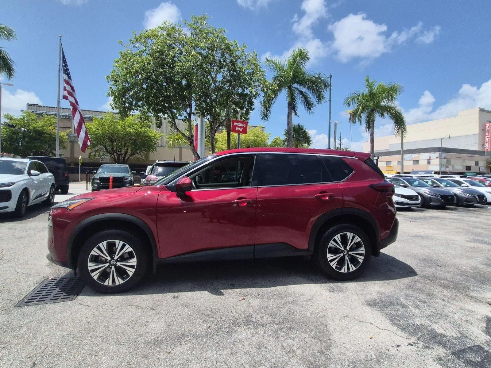 2021 Nissan Rogue FWD SV photo 9