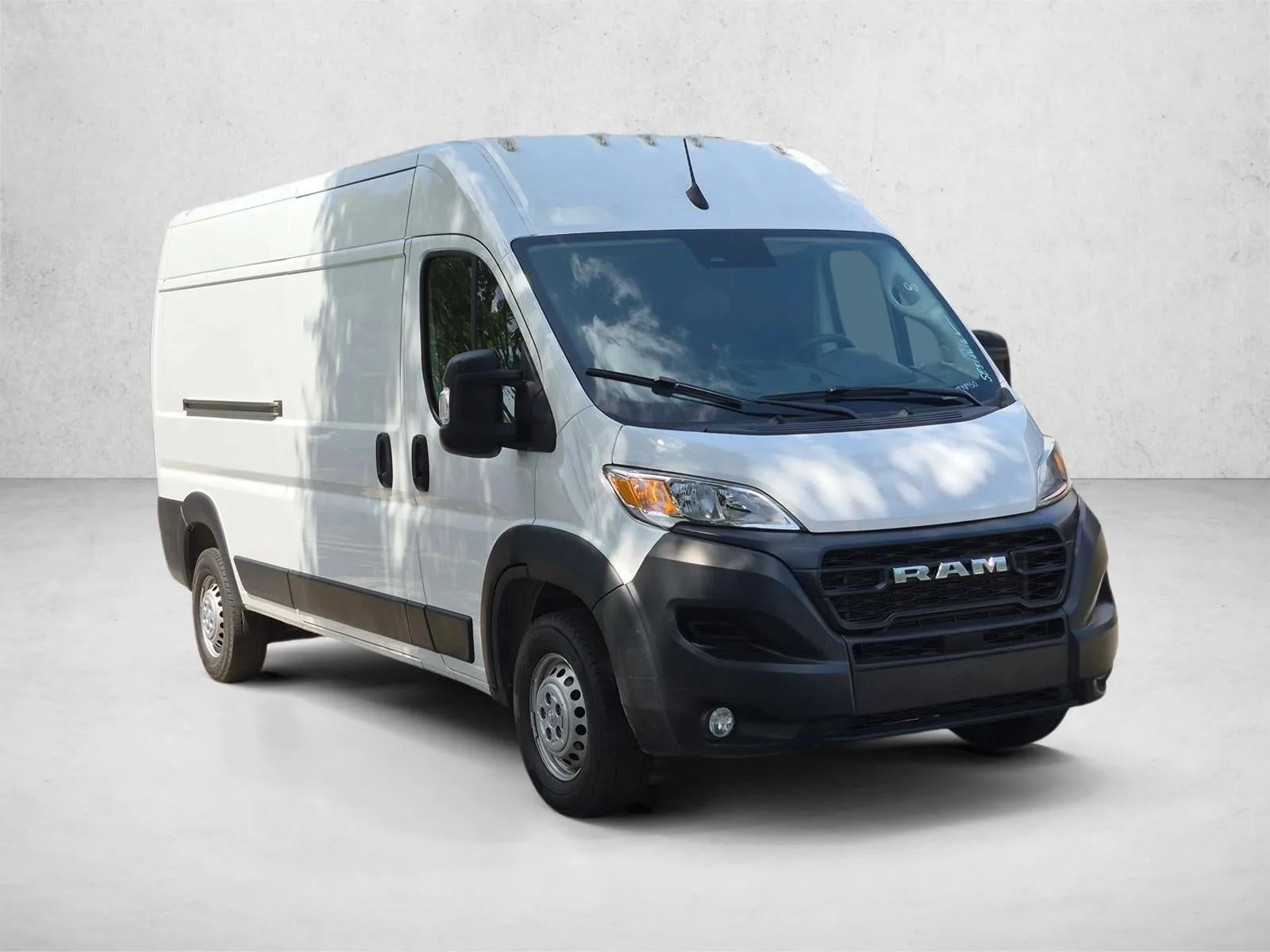 2025 RAM ProMaster Cargo Van Tradesman photo 3