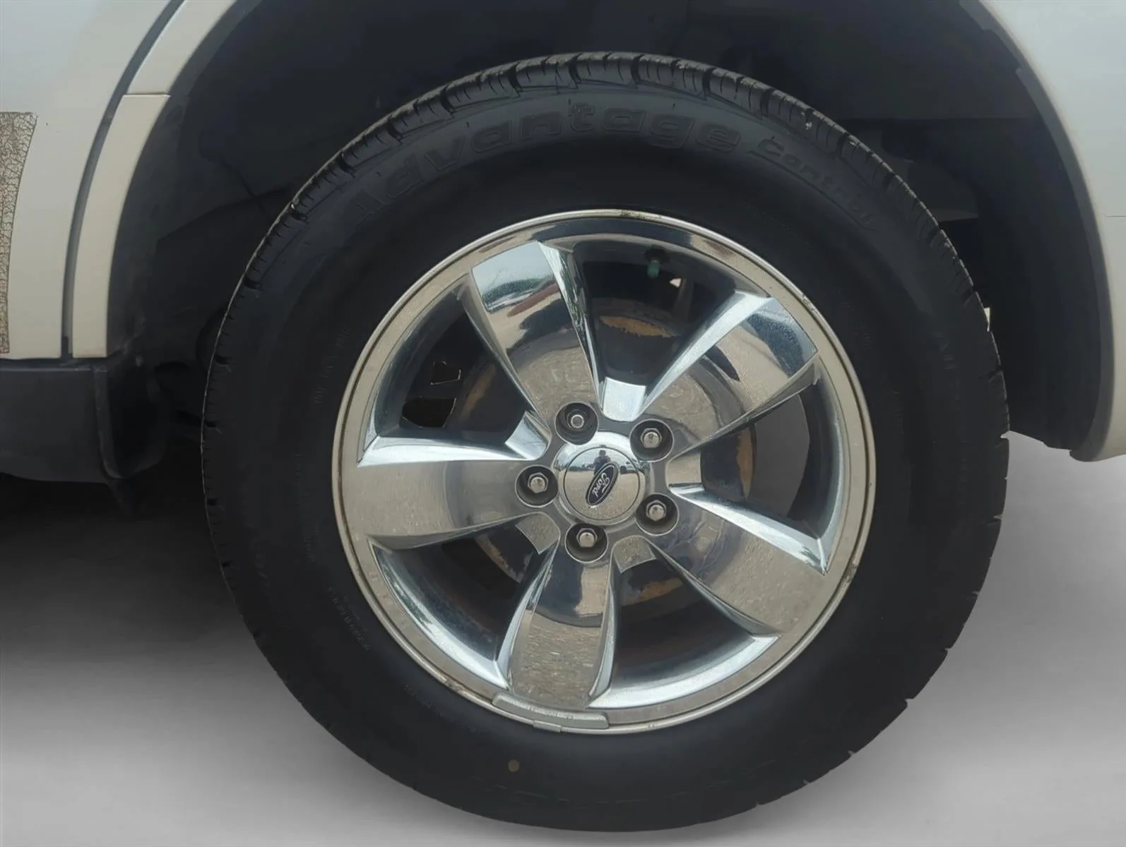 2010 Ford Escape FWD 4dr Limited photo 9