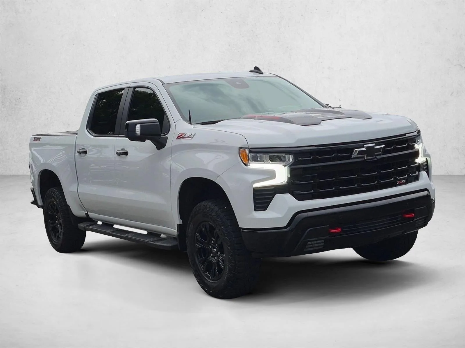 2026 Chevrolet Silverado 1500 LT Trail Boss photo 3