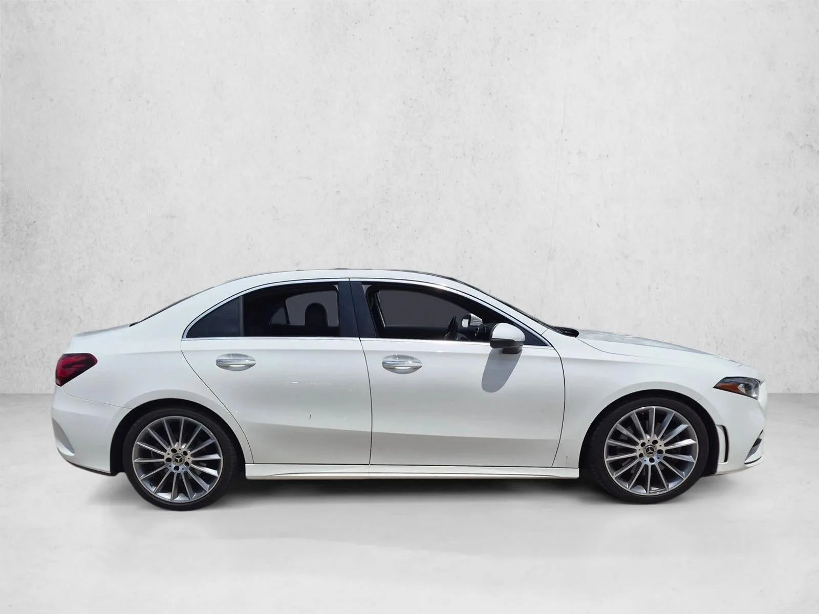 2019 Mercedes-Benz A-Class A 220 Sedan photo 4