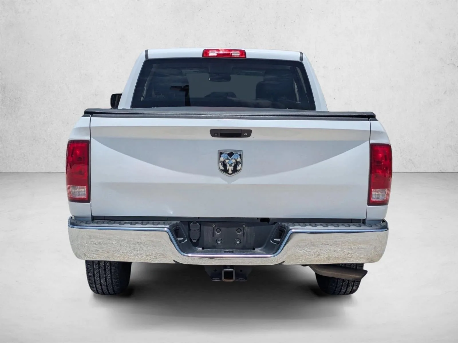 2019 RAM 1500 Classic Tradesman 4x2 Crew Cab 5'7" Box photo 6