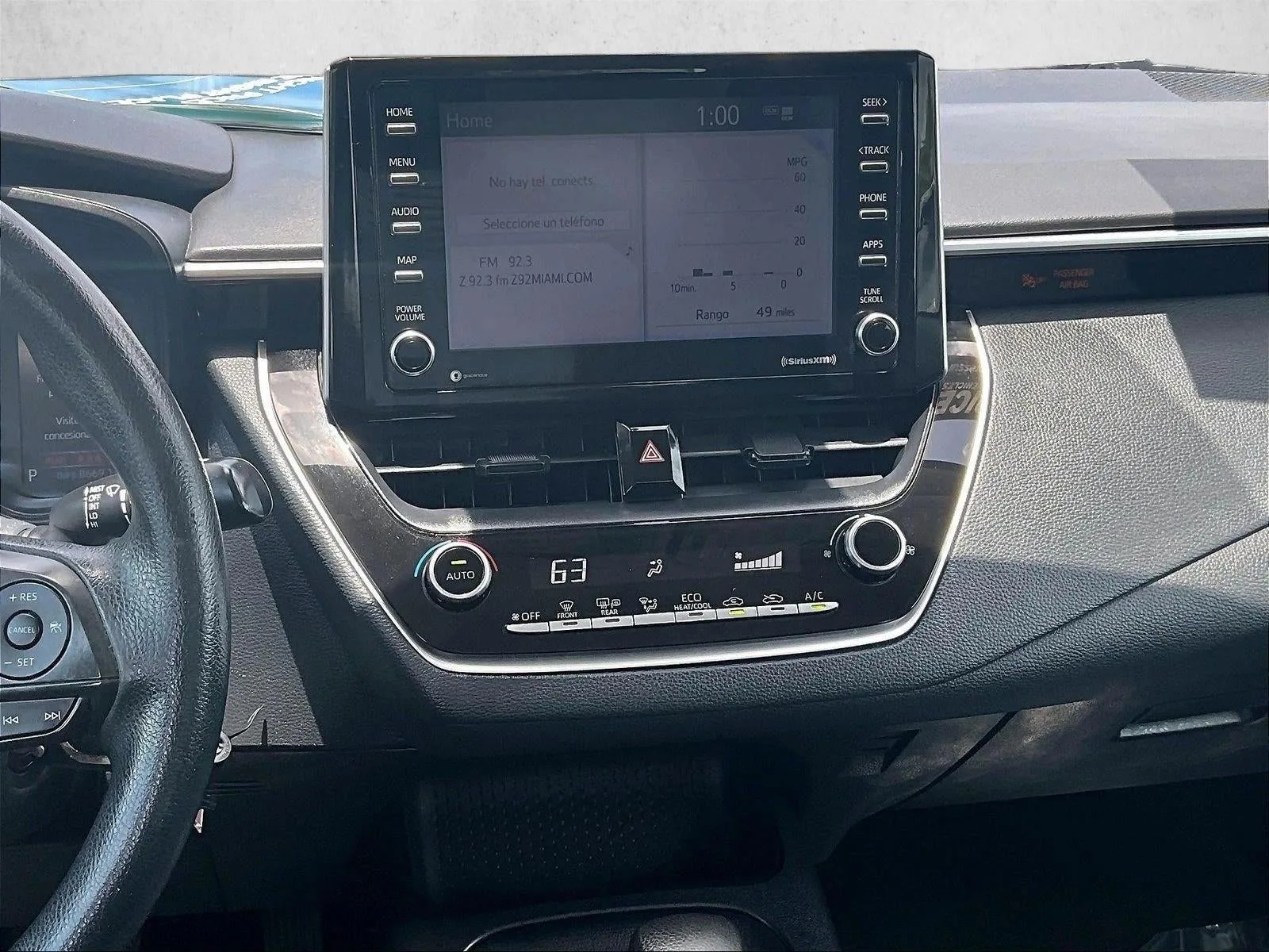 2021 Toyota Corolla LE photo 8