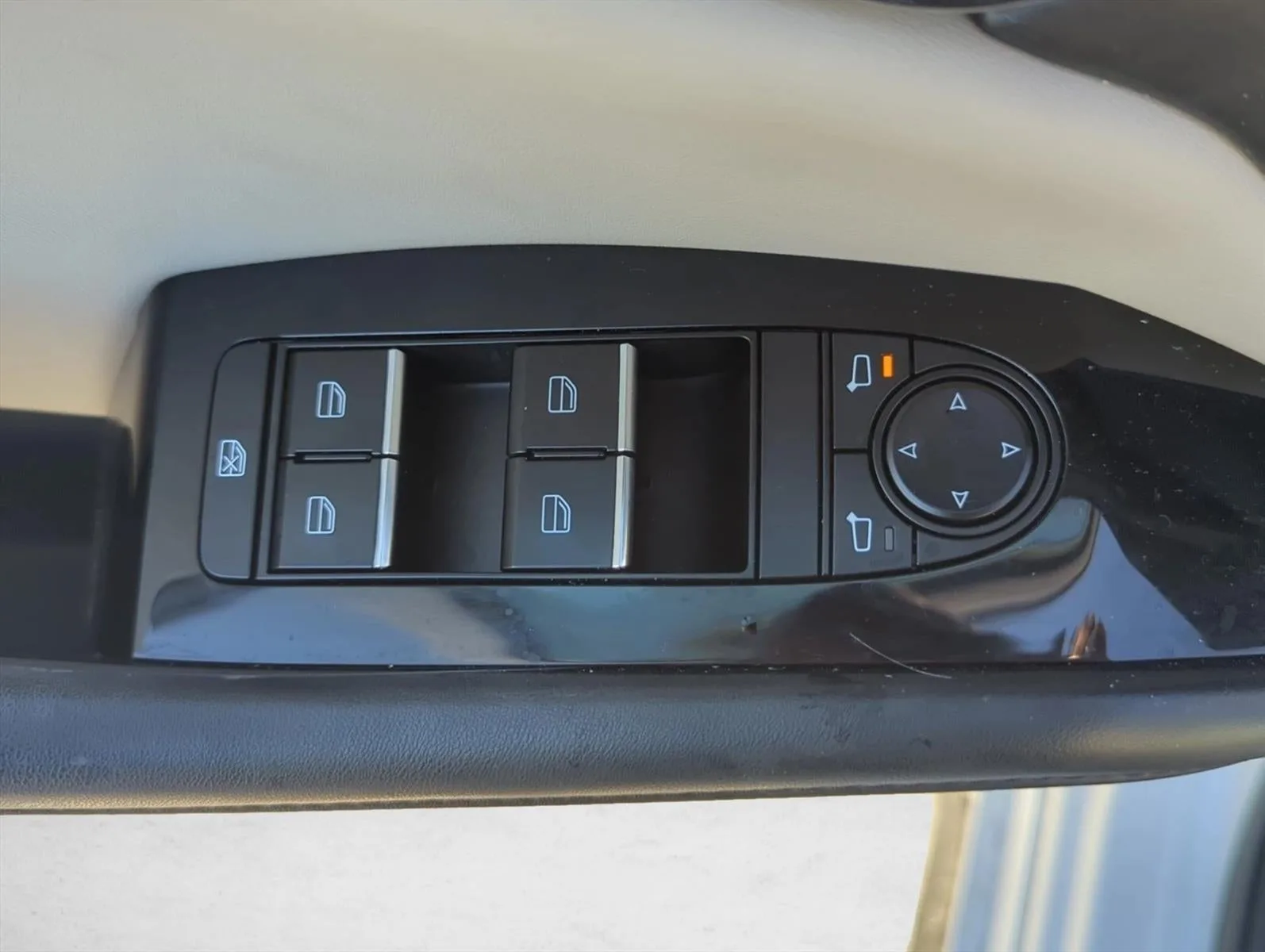 2023 Mazda Mazda3 Sedan 2.5 S Preferred FWD photo 8