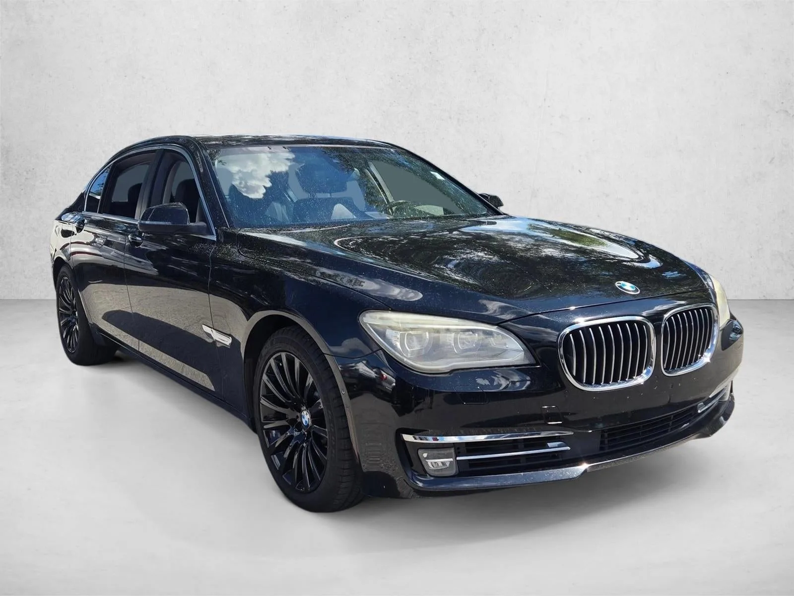 2013 BMW 750Li Sedan photo 3
