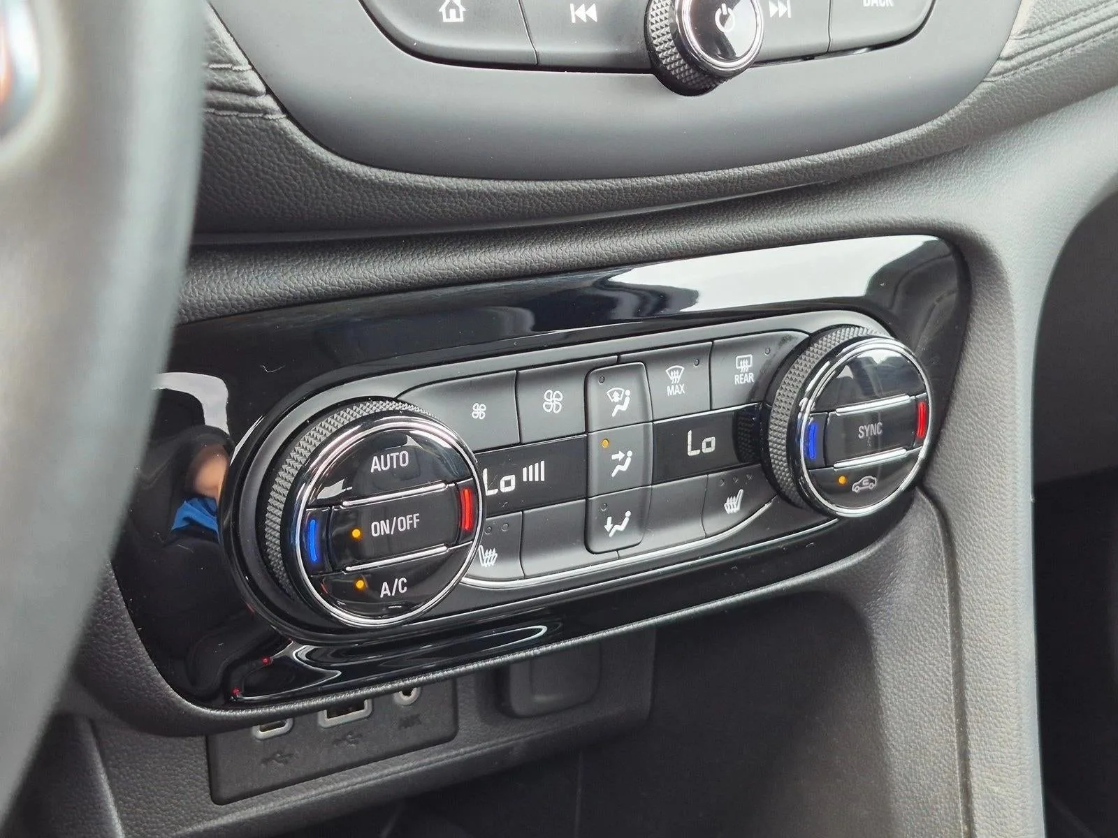 2023 Buick Encore GX Select FWD photo 12