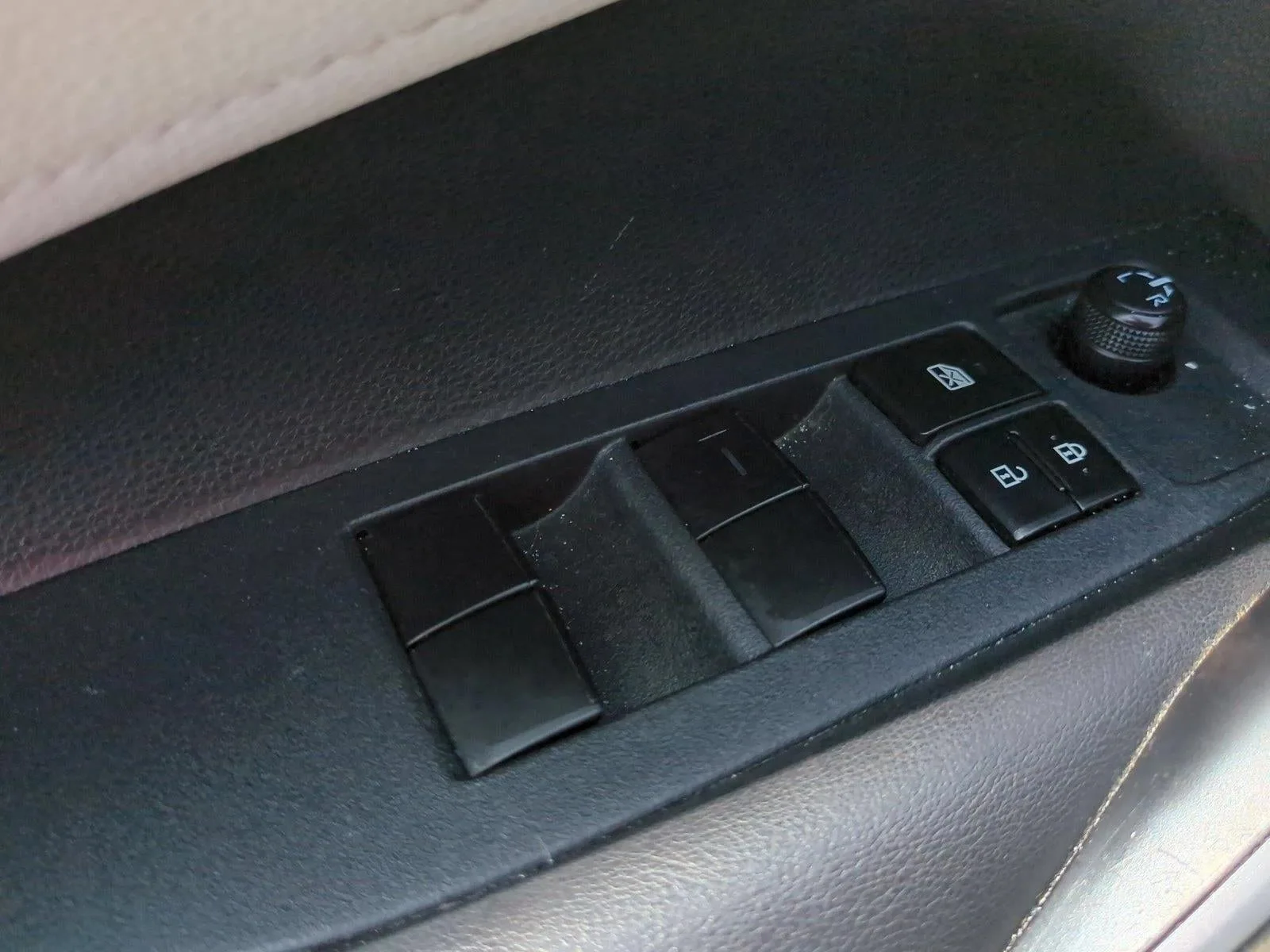 2020 Toyota Corolla SE CVT (Natl) photo 12