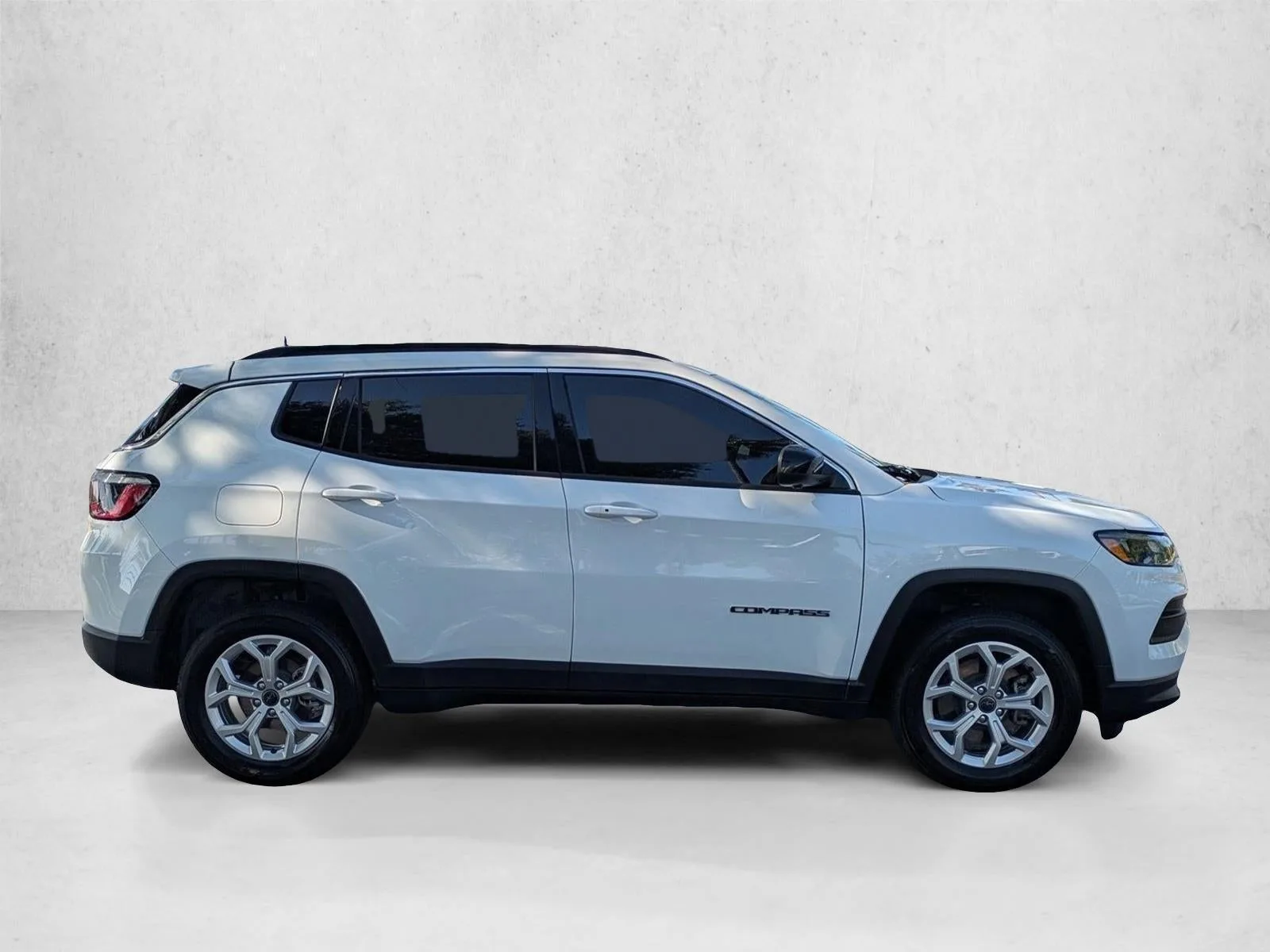 2025 Jeep Compass Latitude 4x4 photo 4