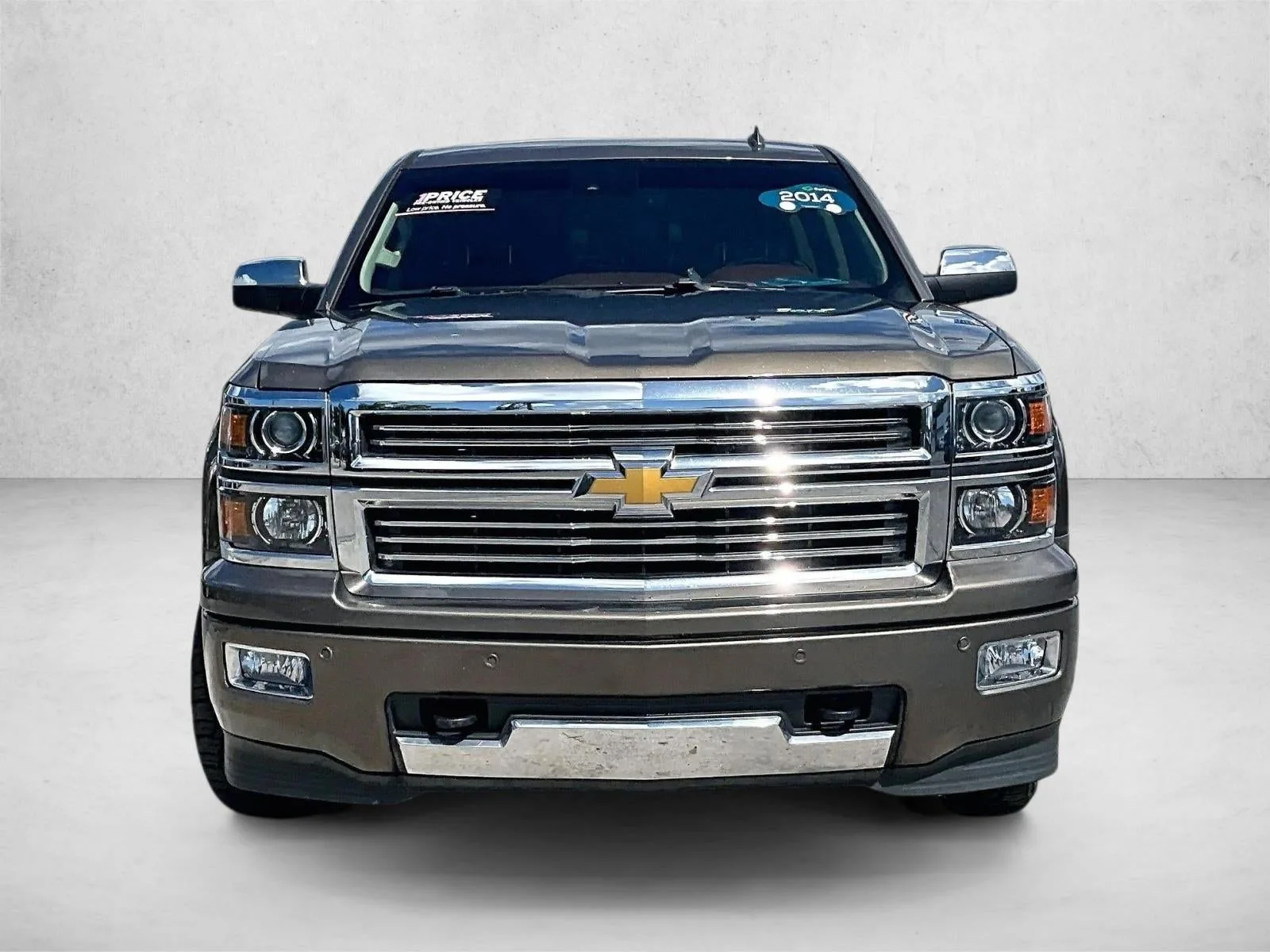 2014 Chevrolet Silverado 1500 High Country photo 2