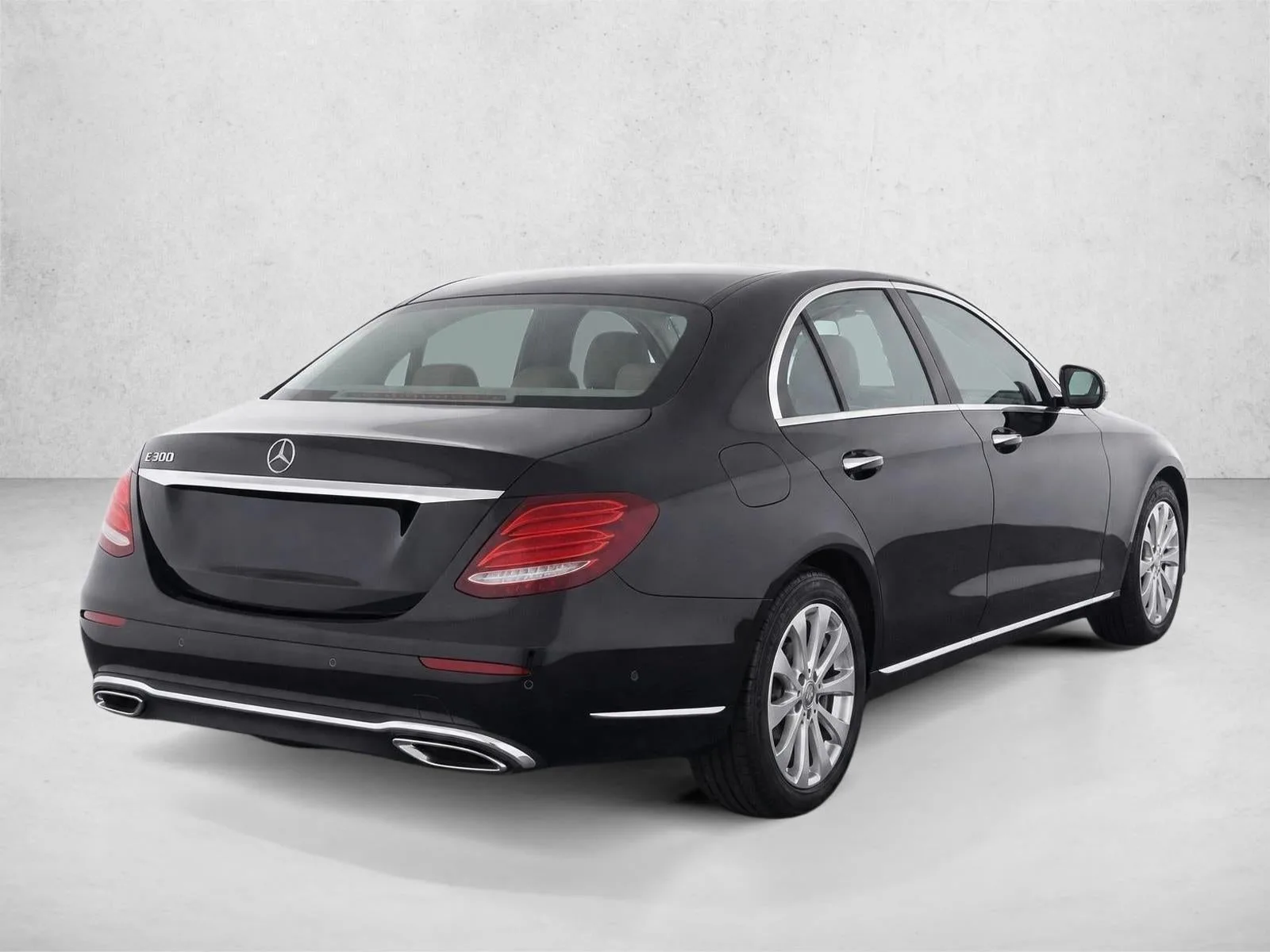 2017 Mercedes-Benz E-Class E 300 Luxury RWD Sedan photo 7