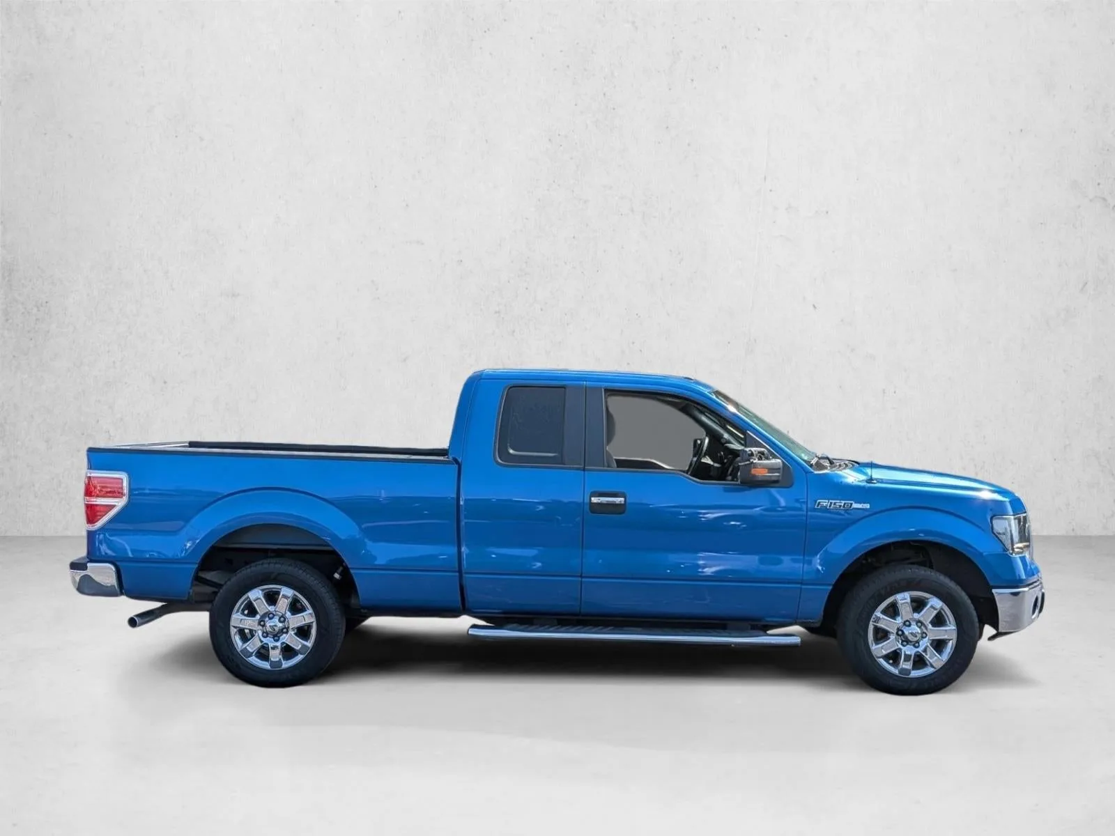 2013 Ford F-150 2WD SuperCab 6-1/2 Ft Box XLT photo 5