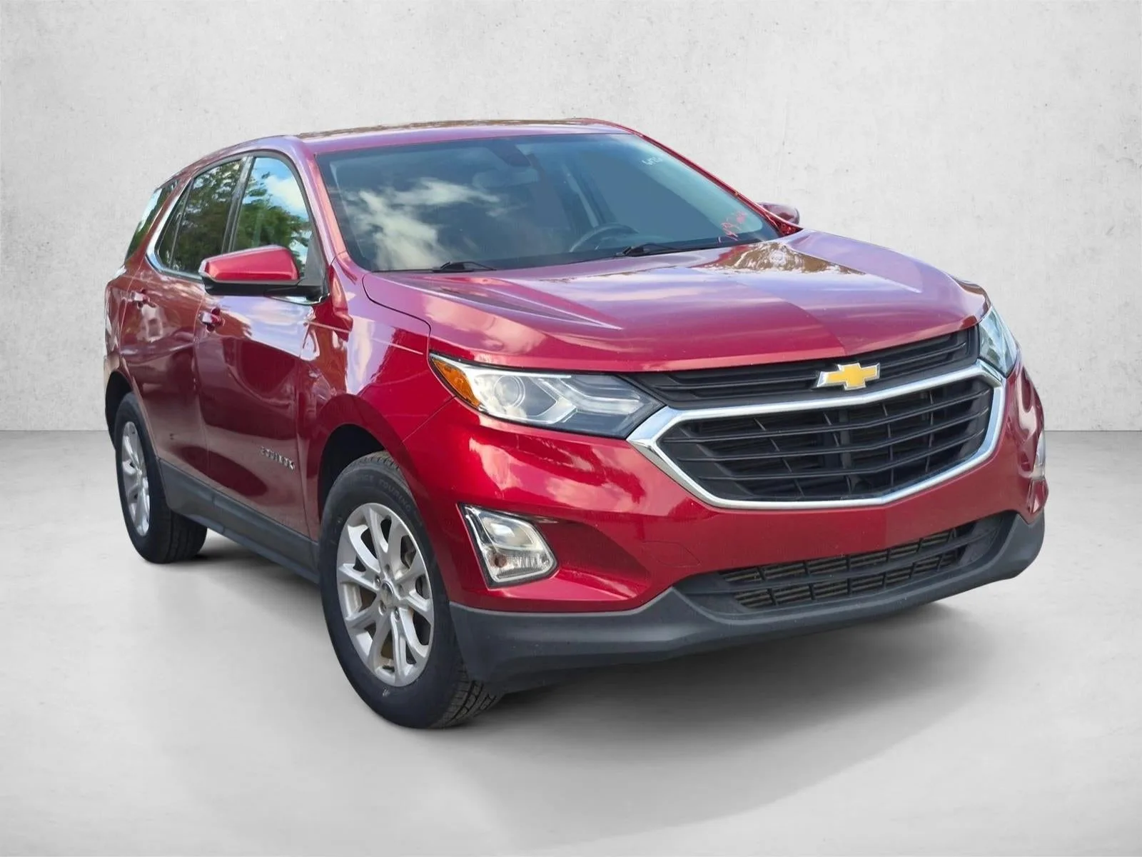2019 Chevrolet Equinox LT photo 3