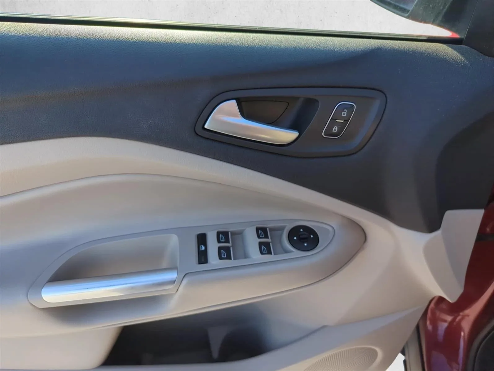 2019 Ford Escape SEL 4WD photo 10