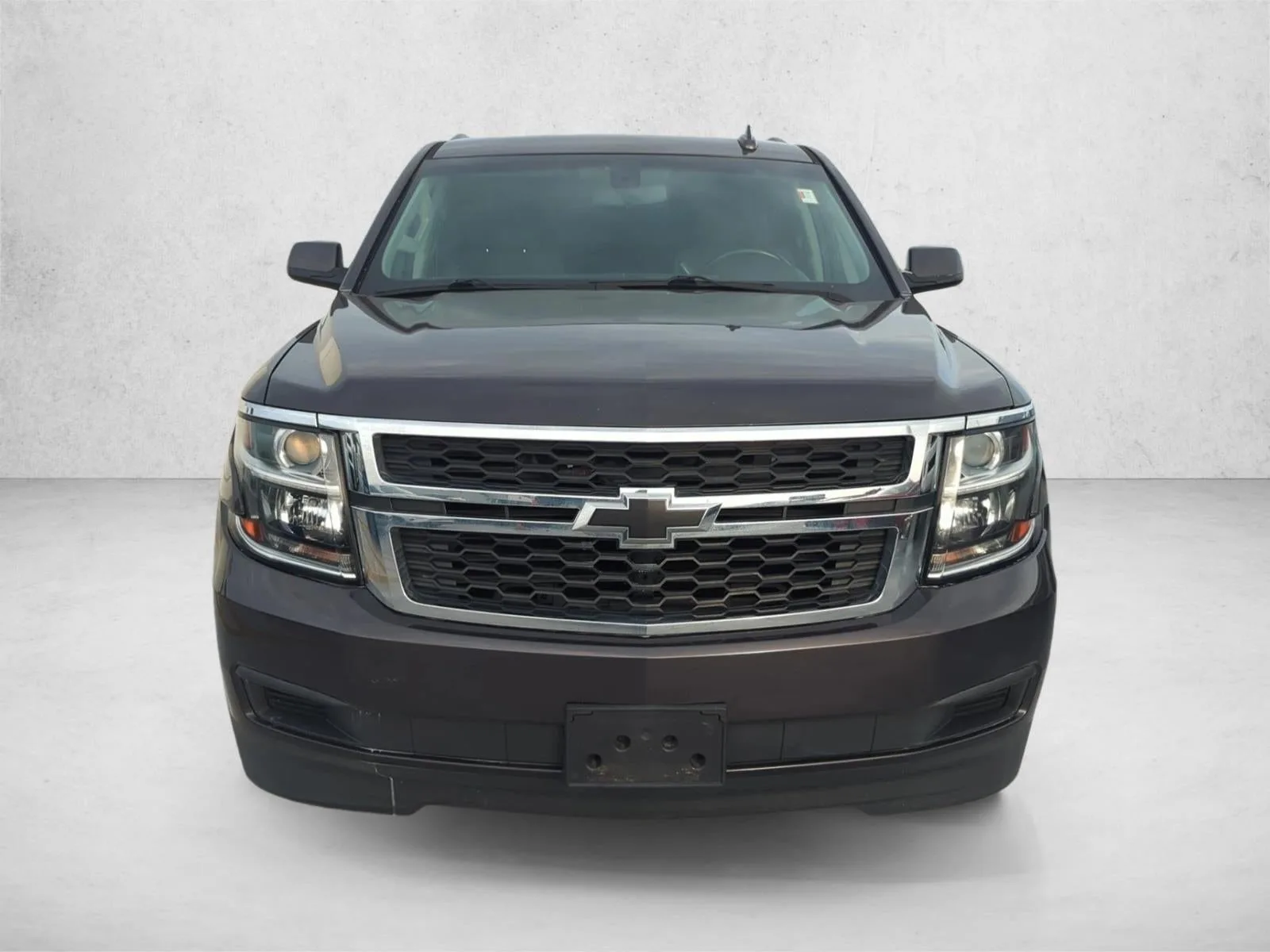 2018 Chevrolet Tahoe 2WD LS photo 2