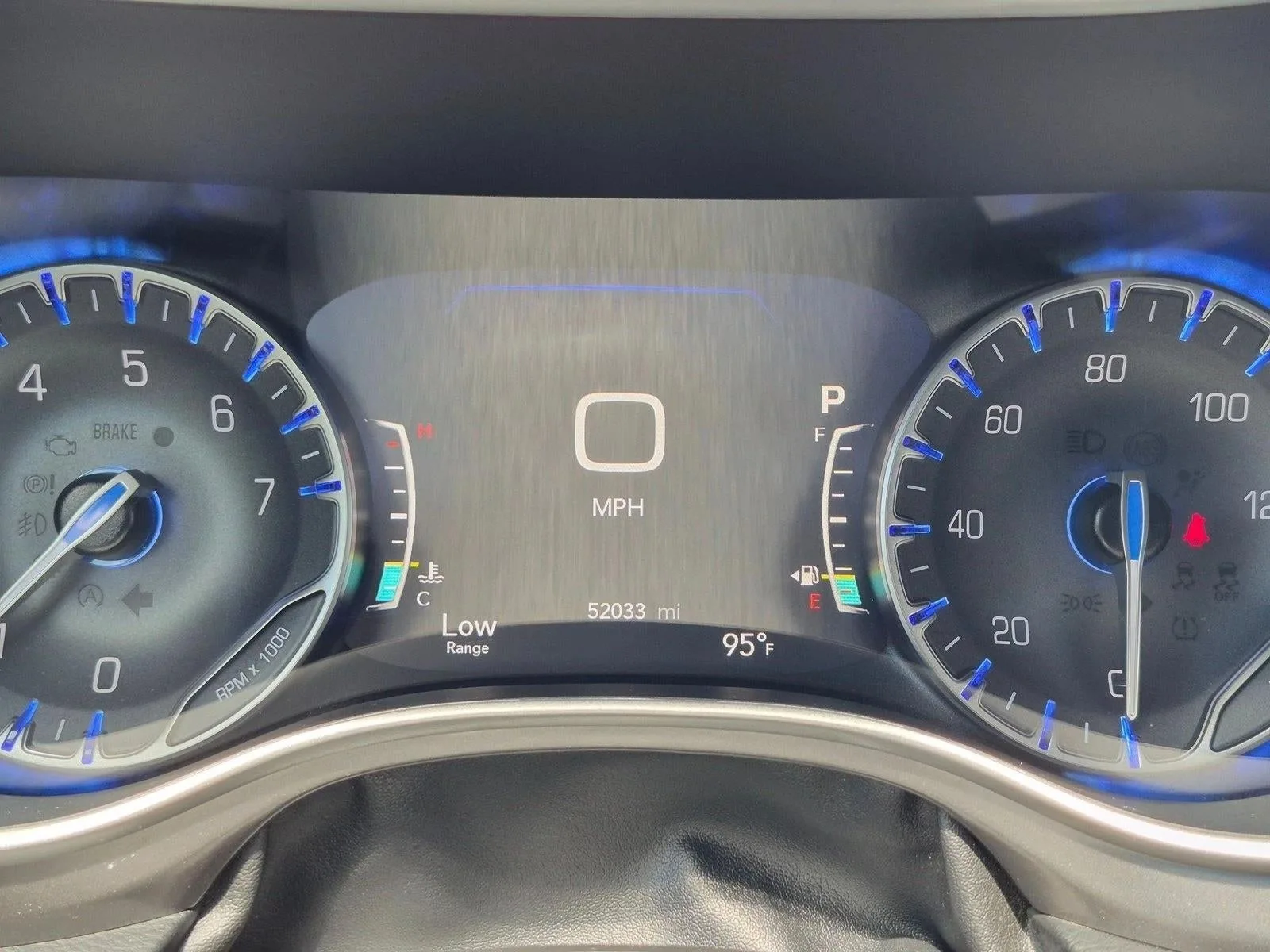 2023 Chrysler Pacifica Touring L FWD photo 11