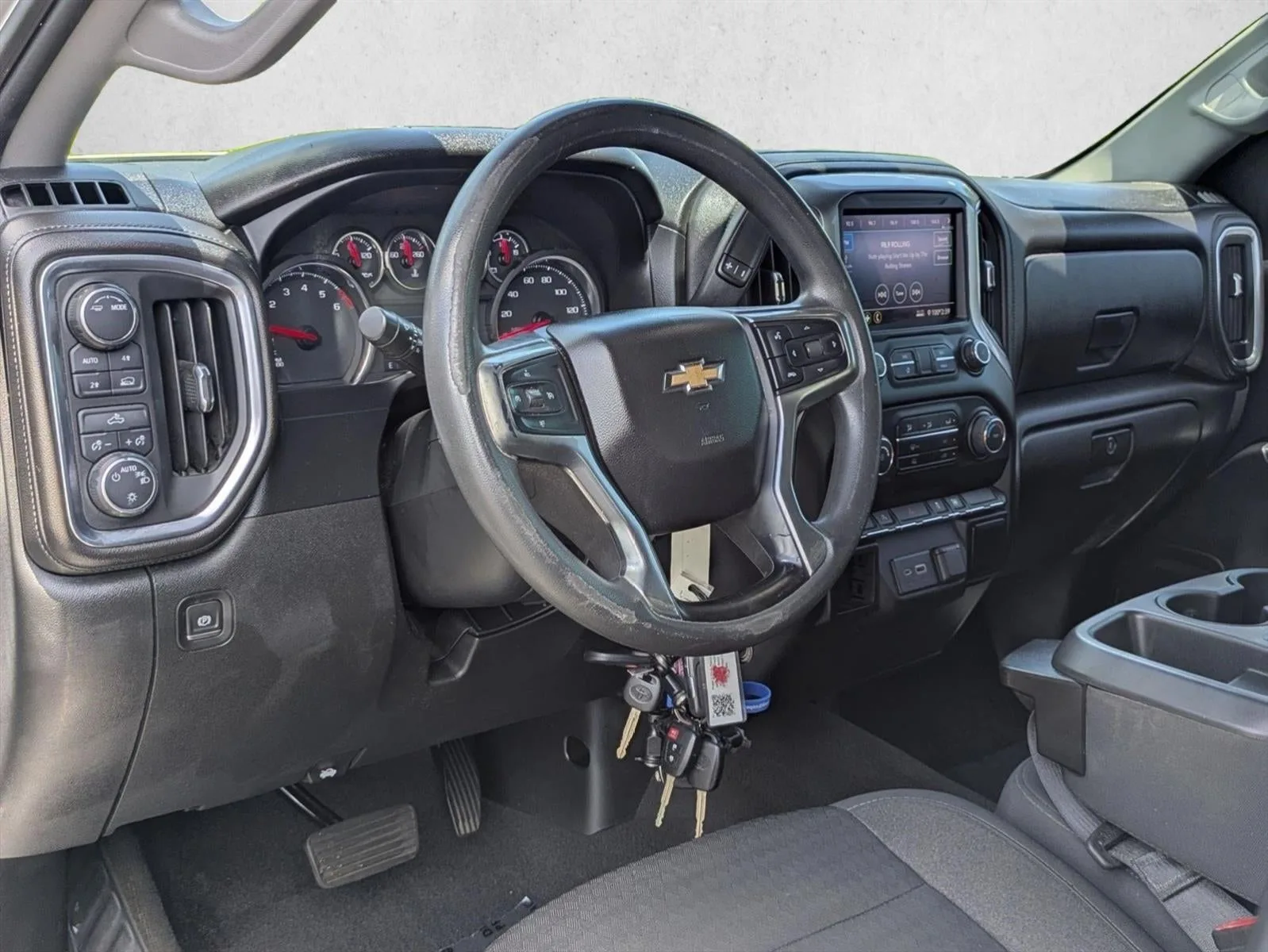 2020 Chevrolet Silverado 1500 LT photo 9