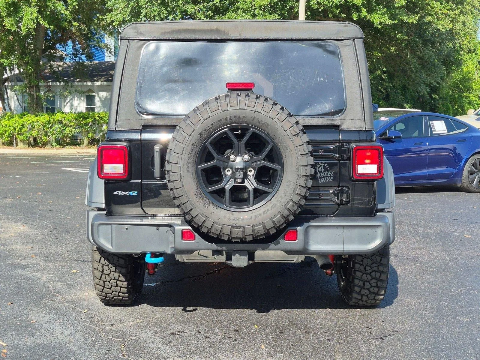 2023 Jeep Wrangler 4xe 4x4 photo 10