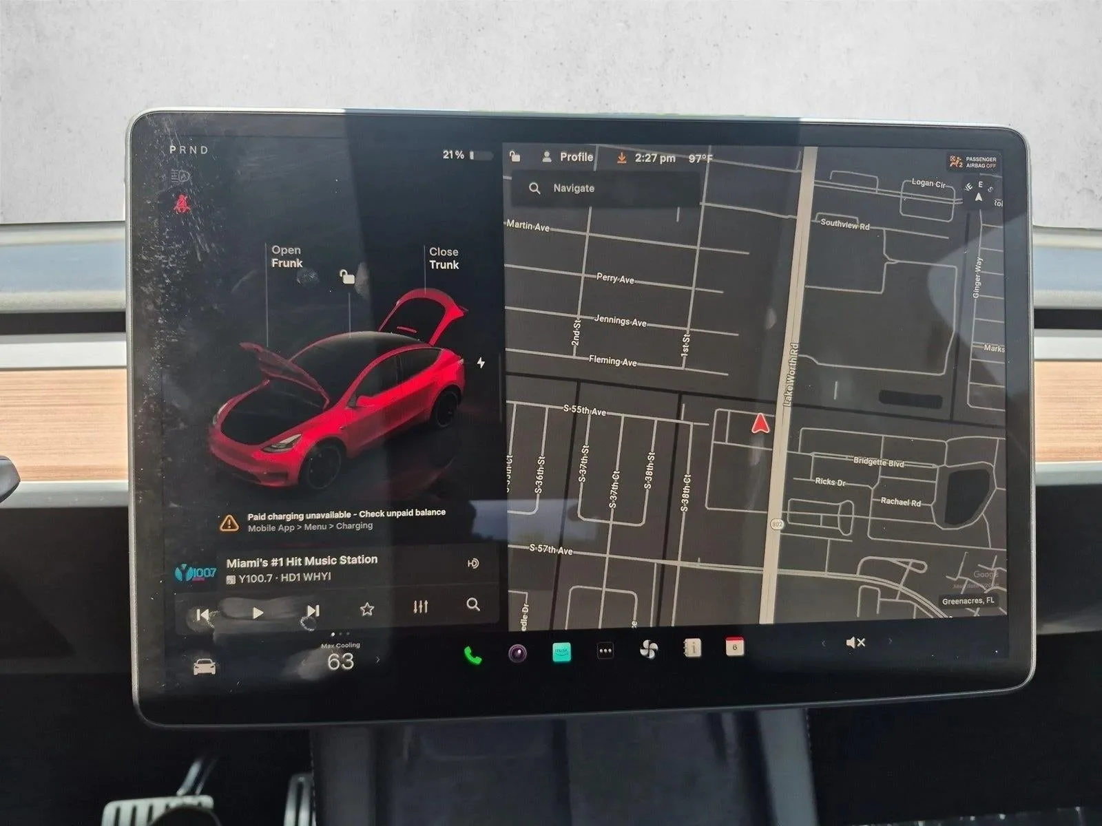 2025 Tesla Model Y Performance photo 11