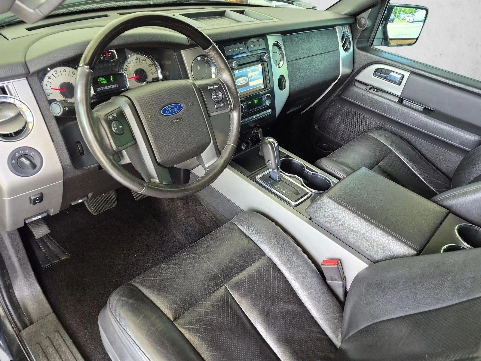 2014 Ford Expedition 4WD 4dr Limited photo 10