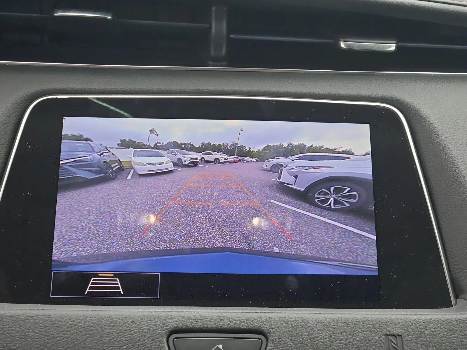 2020 Cadillac XT4 FWD 4dr Premium Luxury photo 12