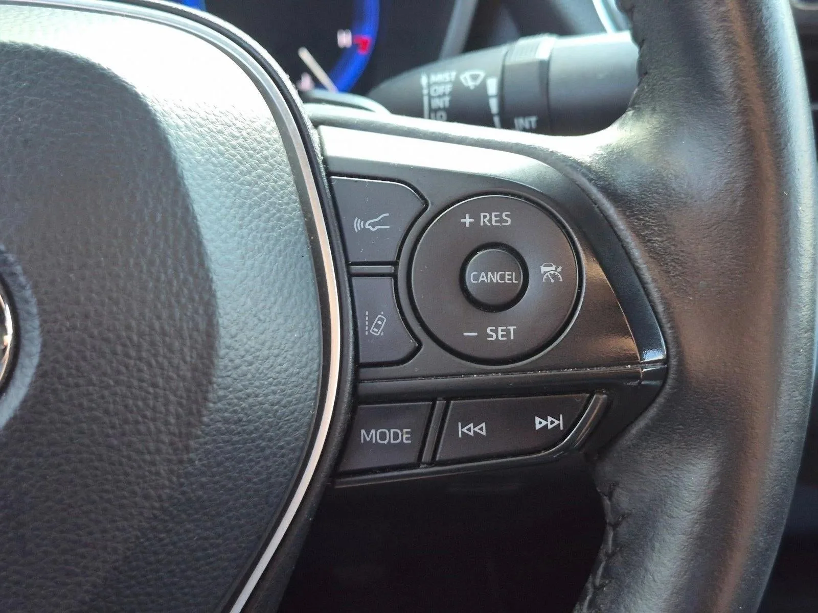 2020 Toyota Corolla XSE CVT (Natl) photo 5