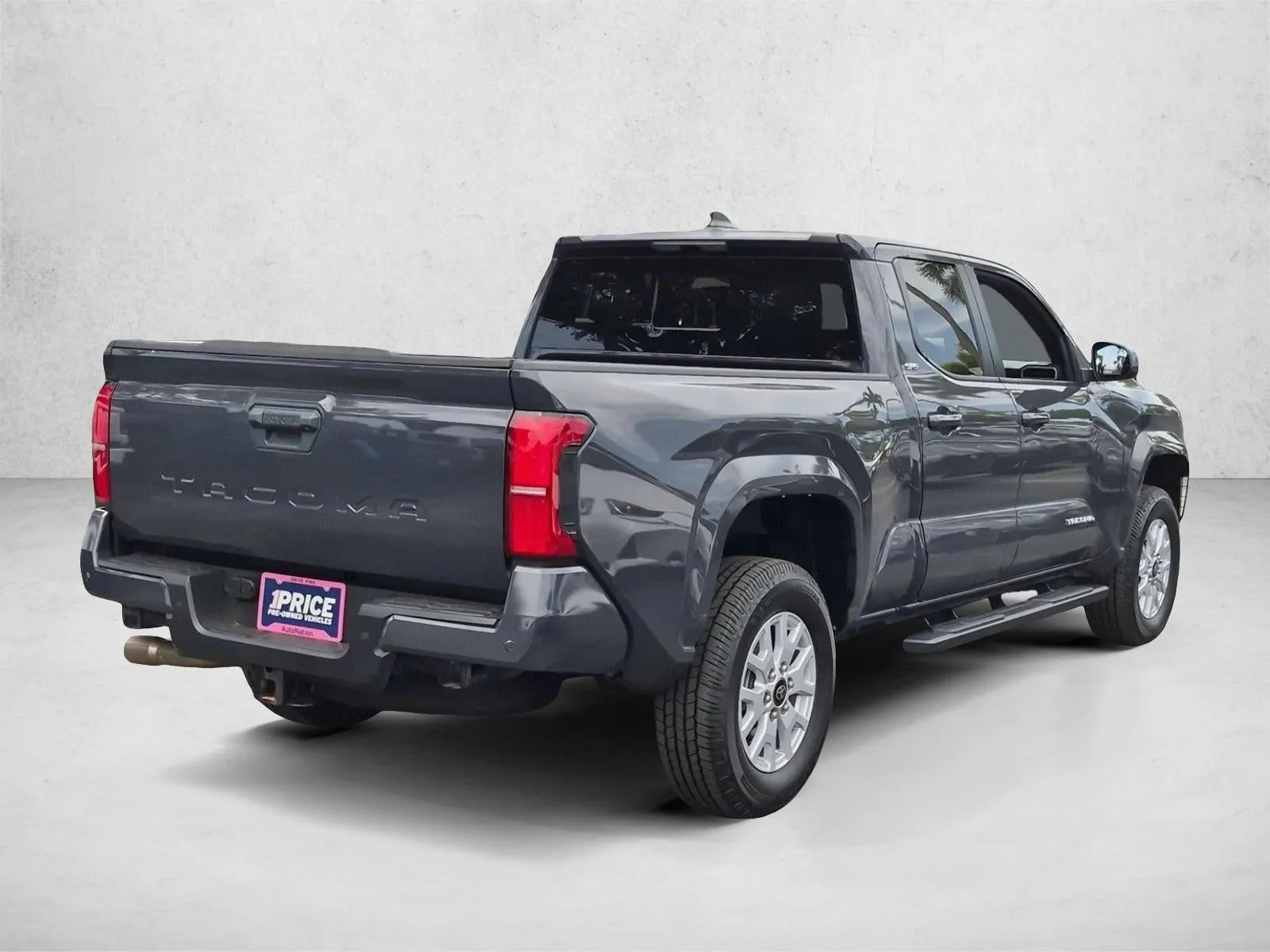 2024 Toyota Tacoma SR5 photo 5