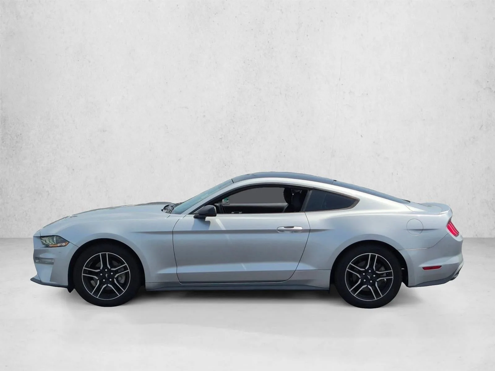 2019 Ford Mustang EcoBoost photo 8