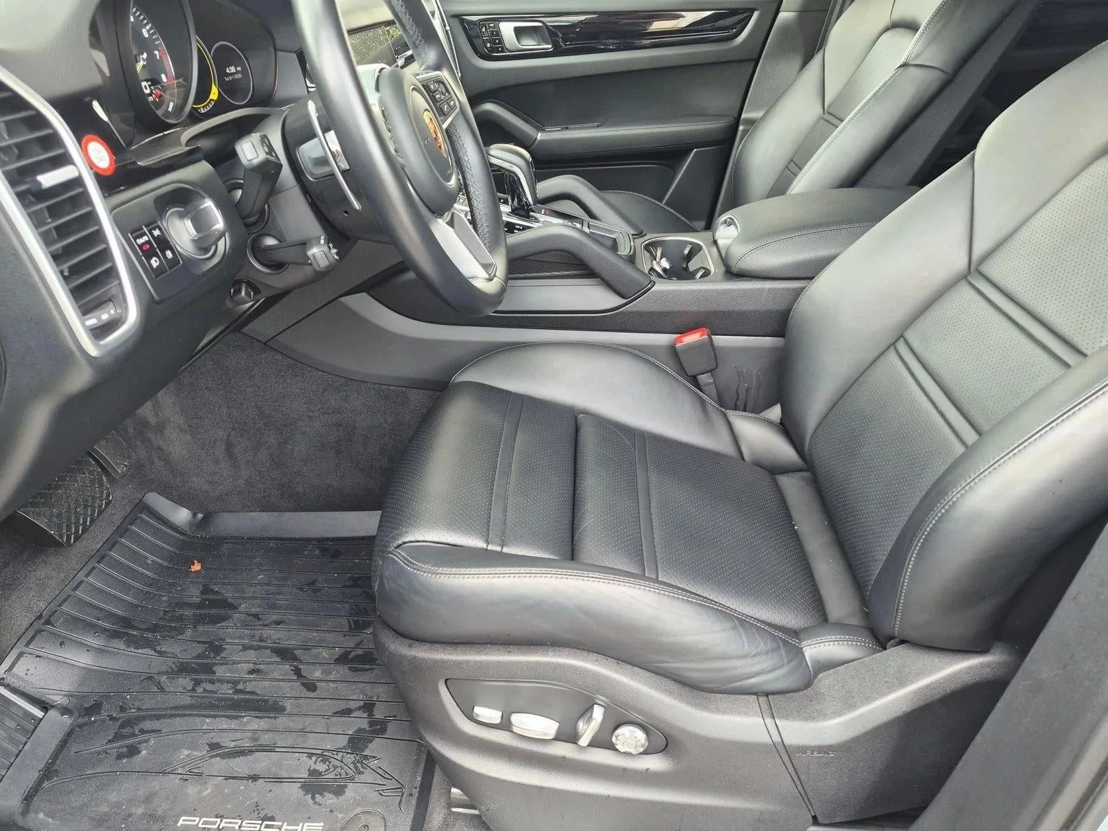 2020 Porsche Cayenne E-Hybrid E-Hybrid photo 8
