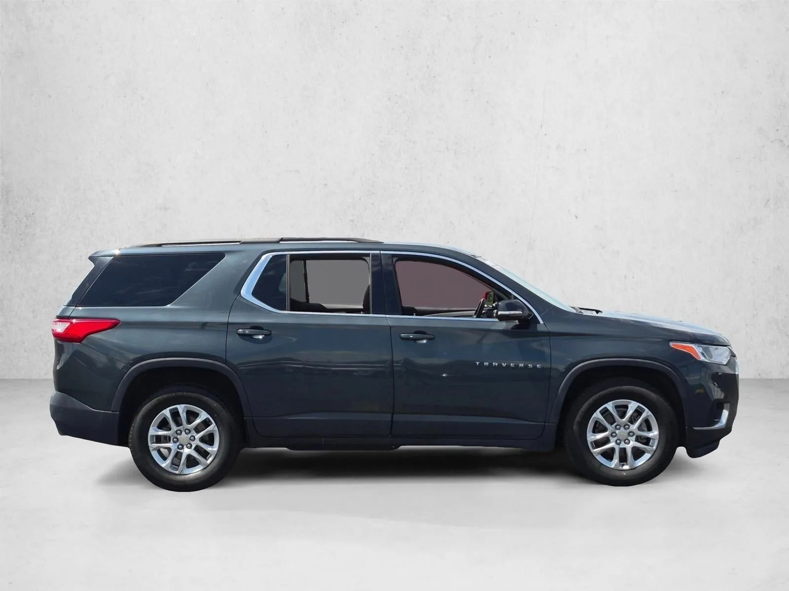 2019 Chevrolet Traverse Base photo 4