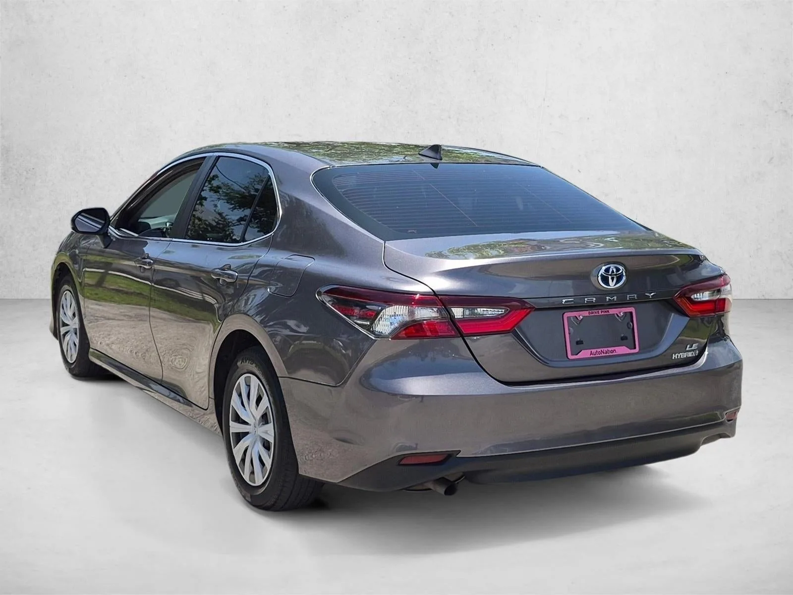 2024 Toyota Camry Hybrid LE CVT (Natl) photo 7