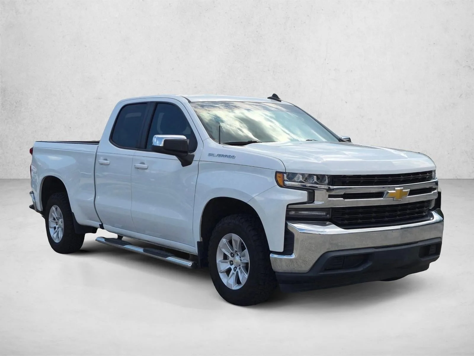 2019 Chevrolet Silverado 1500 Double Cab Standard Box 2-Wheel Drive LT photo 3
