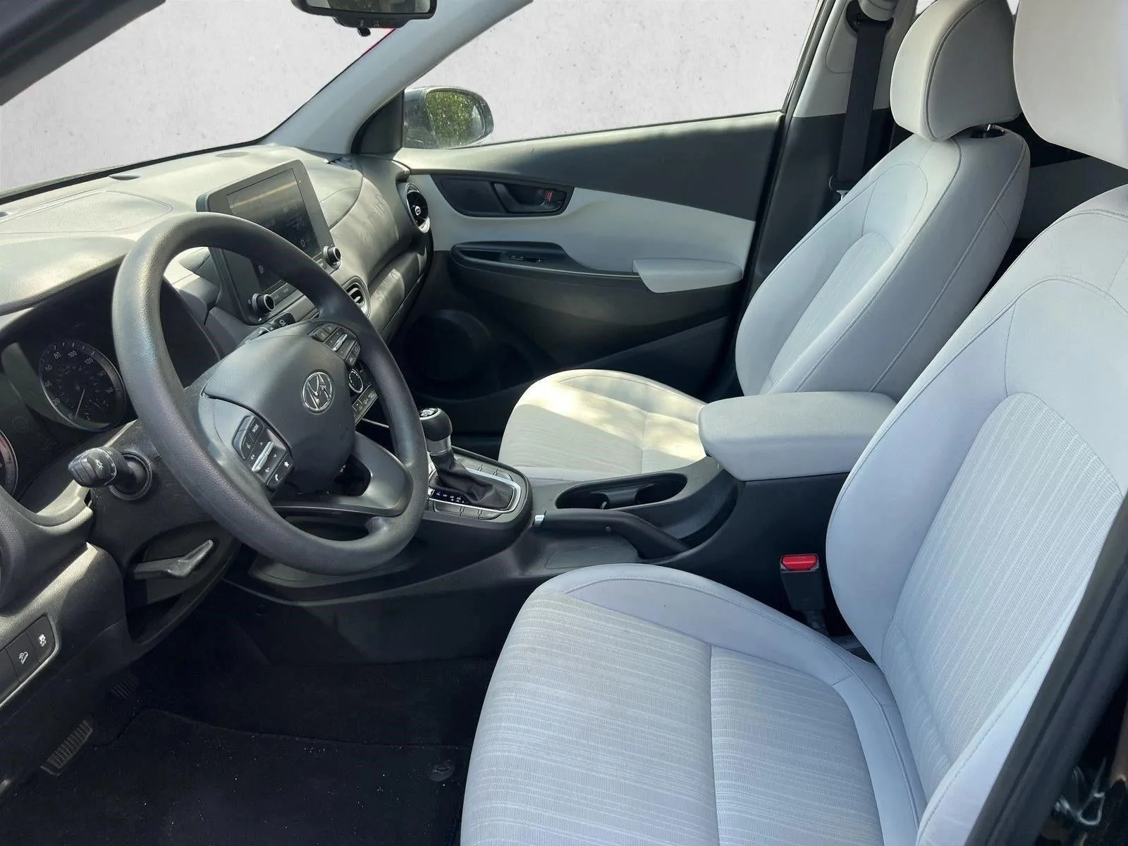 2022 Hyundai KONA SEL Auto FWD photo 9