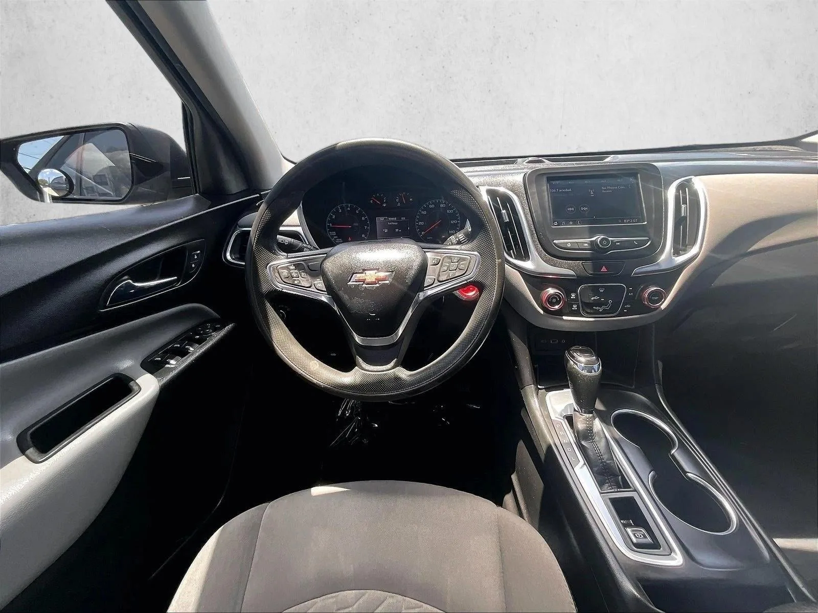 2020 Chevrolet Equinox LS photo 7