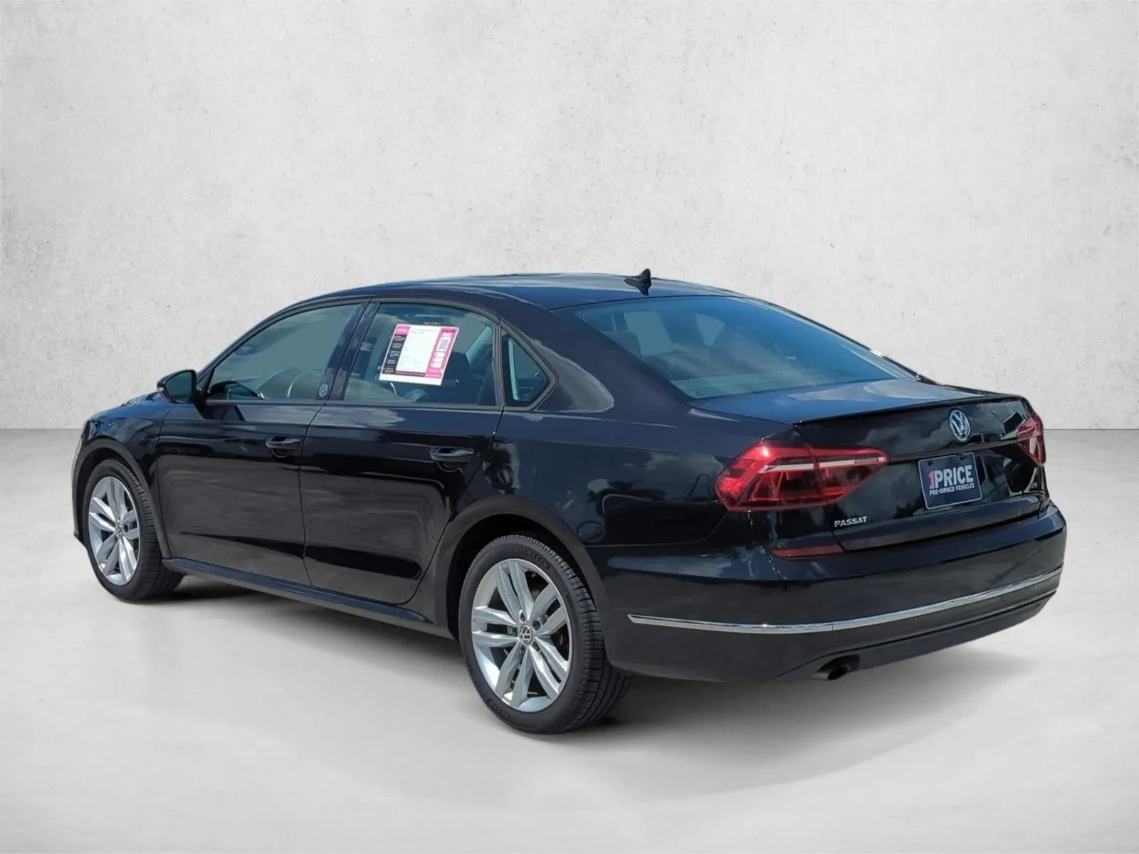 2019 Volkswagen Passat 2.0T Wolfsburg Edition Auto photo 7