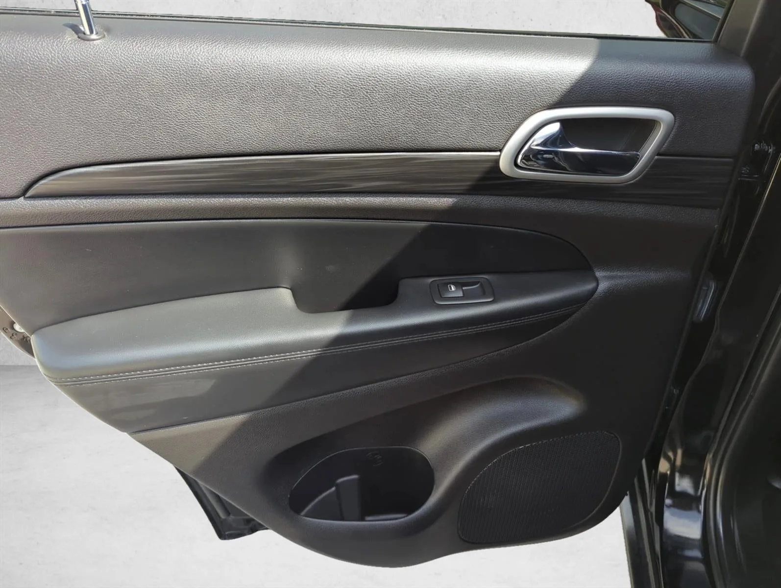 2021 Jeep Grand Cherokee Laredo E 4x2 photo 11