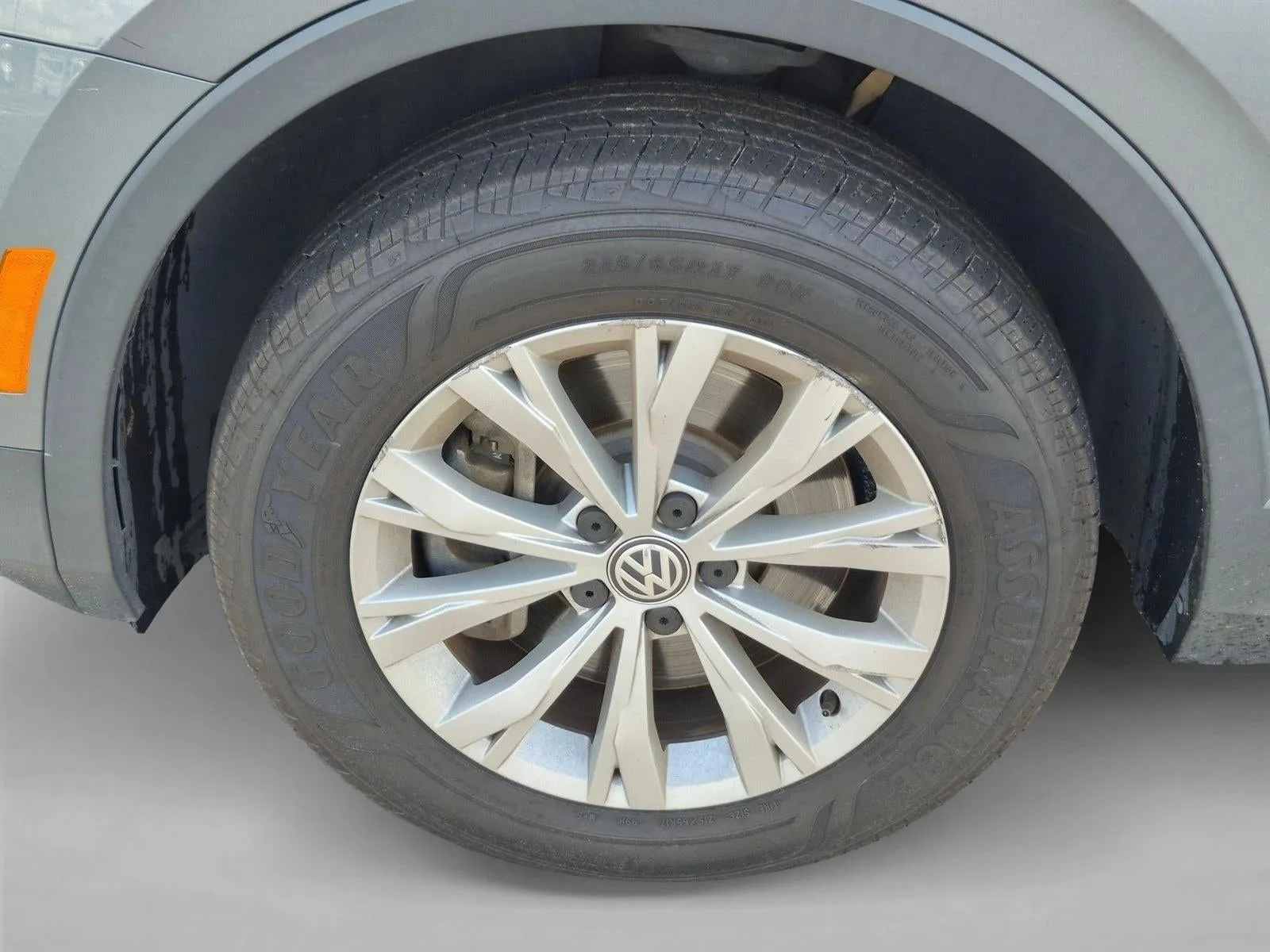 2020 Volkswagen Tiguan 2.0T S photo 10