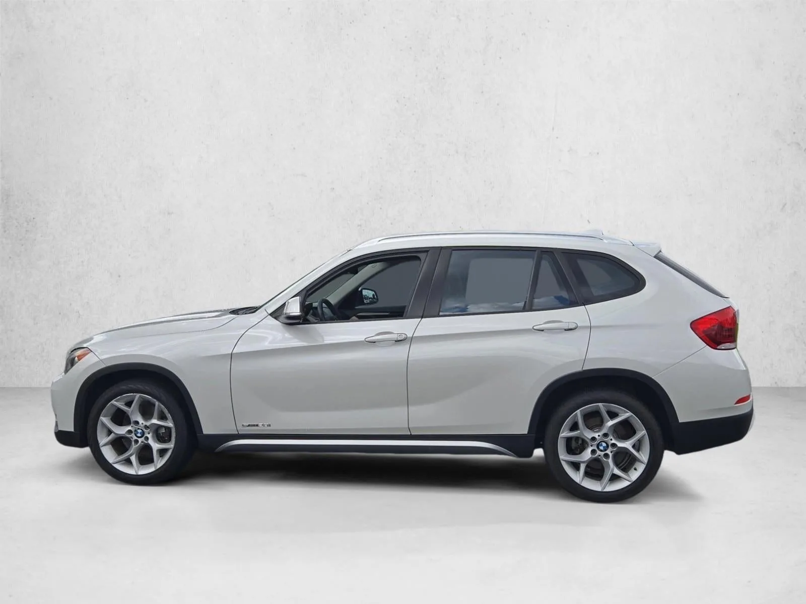 2014 BMW X1 sDrive28i RWD 4dr SAV photo 8