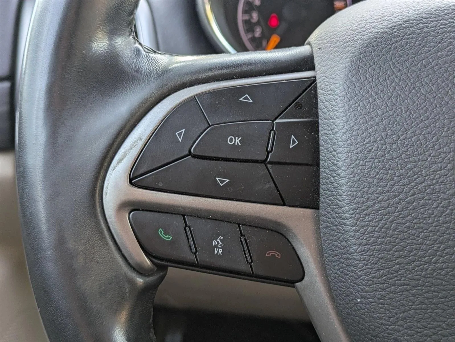 2019 Jeep Grand Cherokee Laredo E 4x2 photo 7